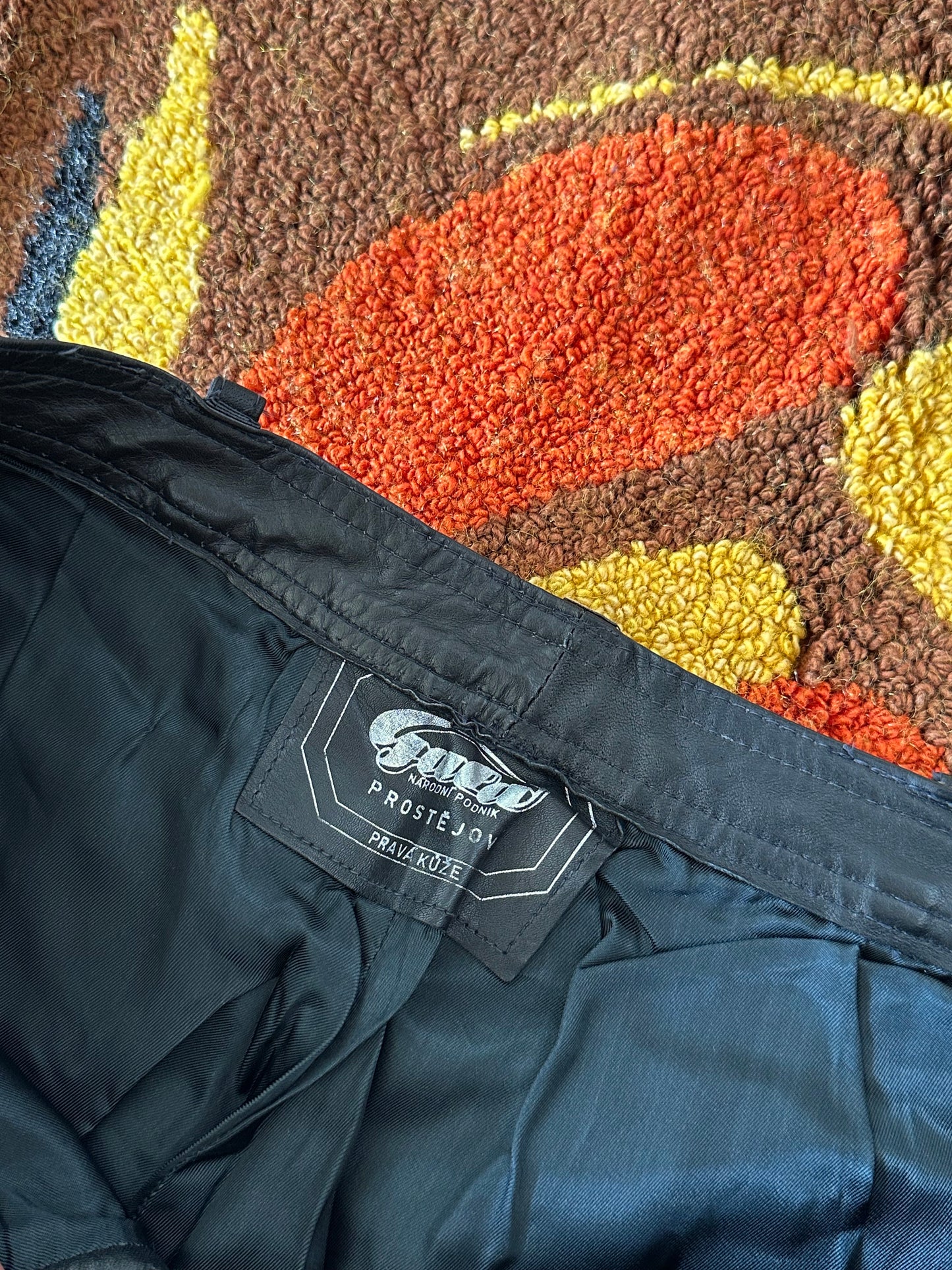 Black leather trousers - w32