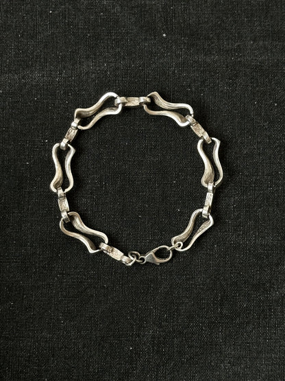 1992s British chain bracelet