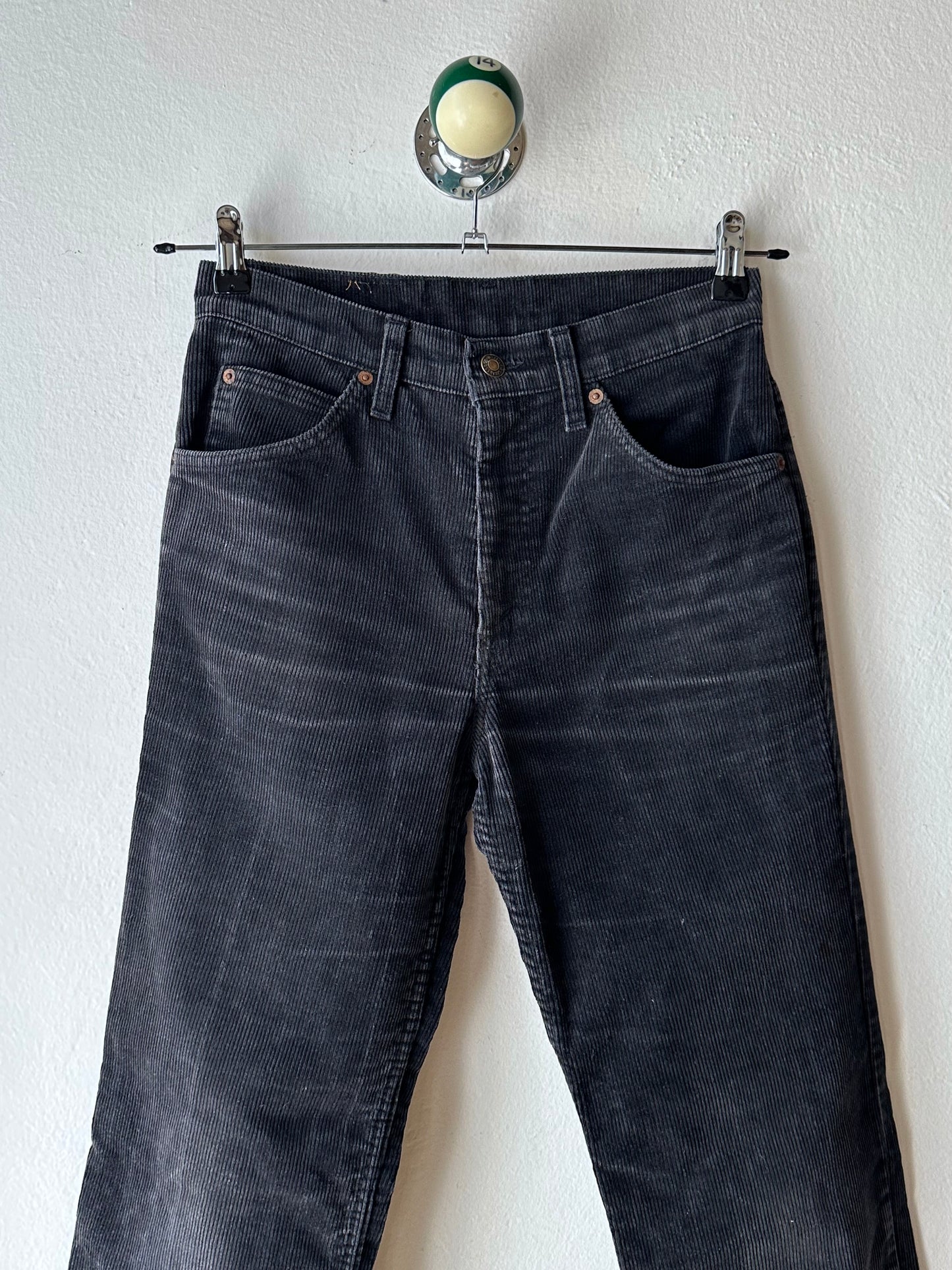 1990s Black Levi's corduroy trousers - w29
