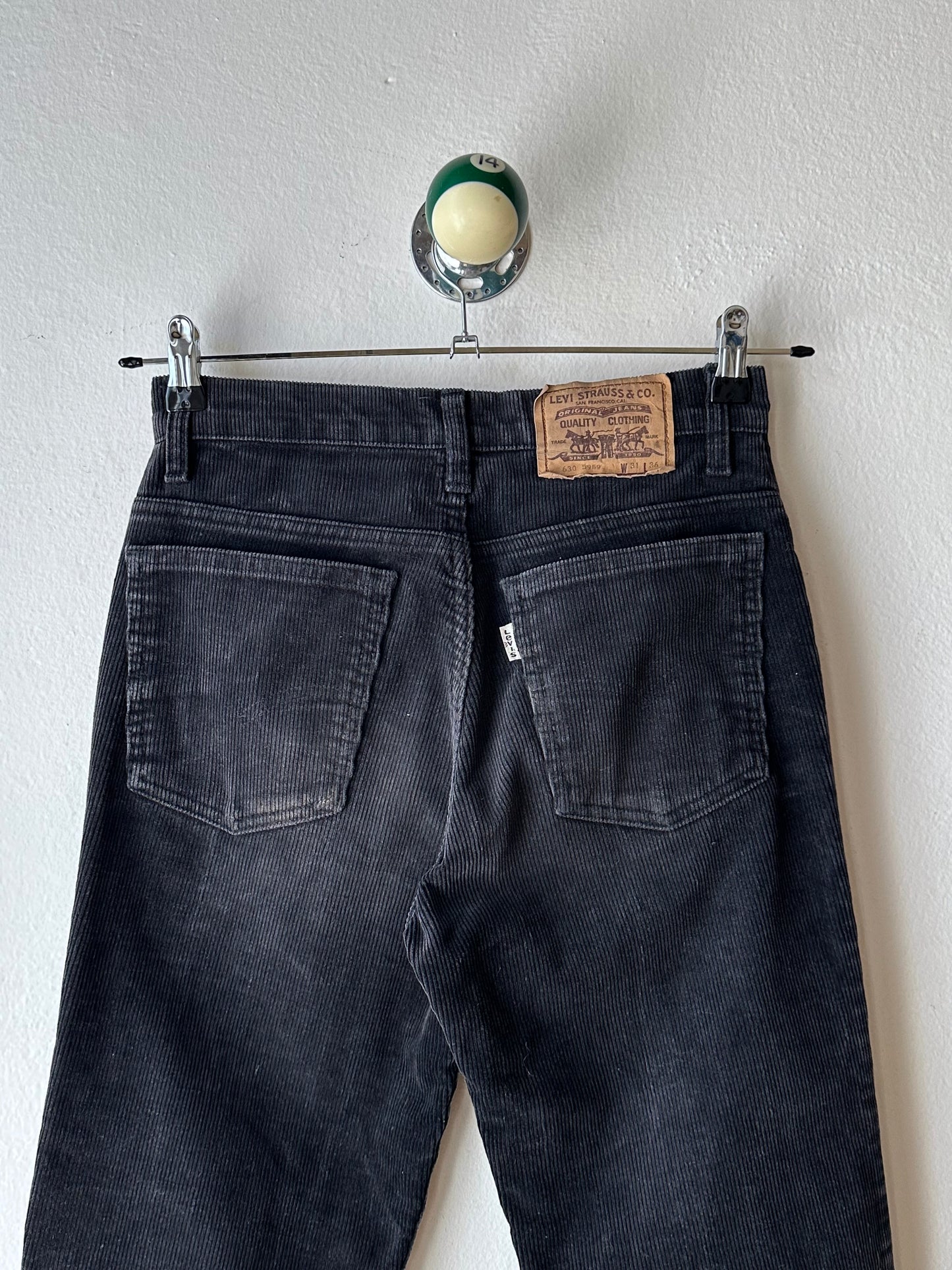 1990s Black Levi's corduroy trousers - w29