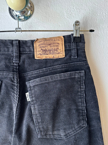 1990s Black Levi's corduroy trousers - w29