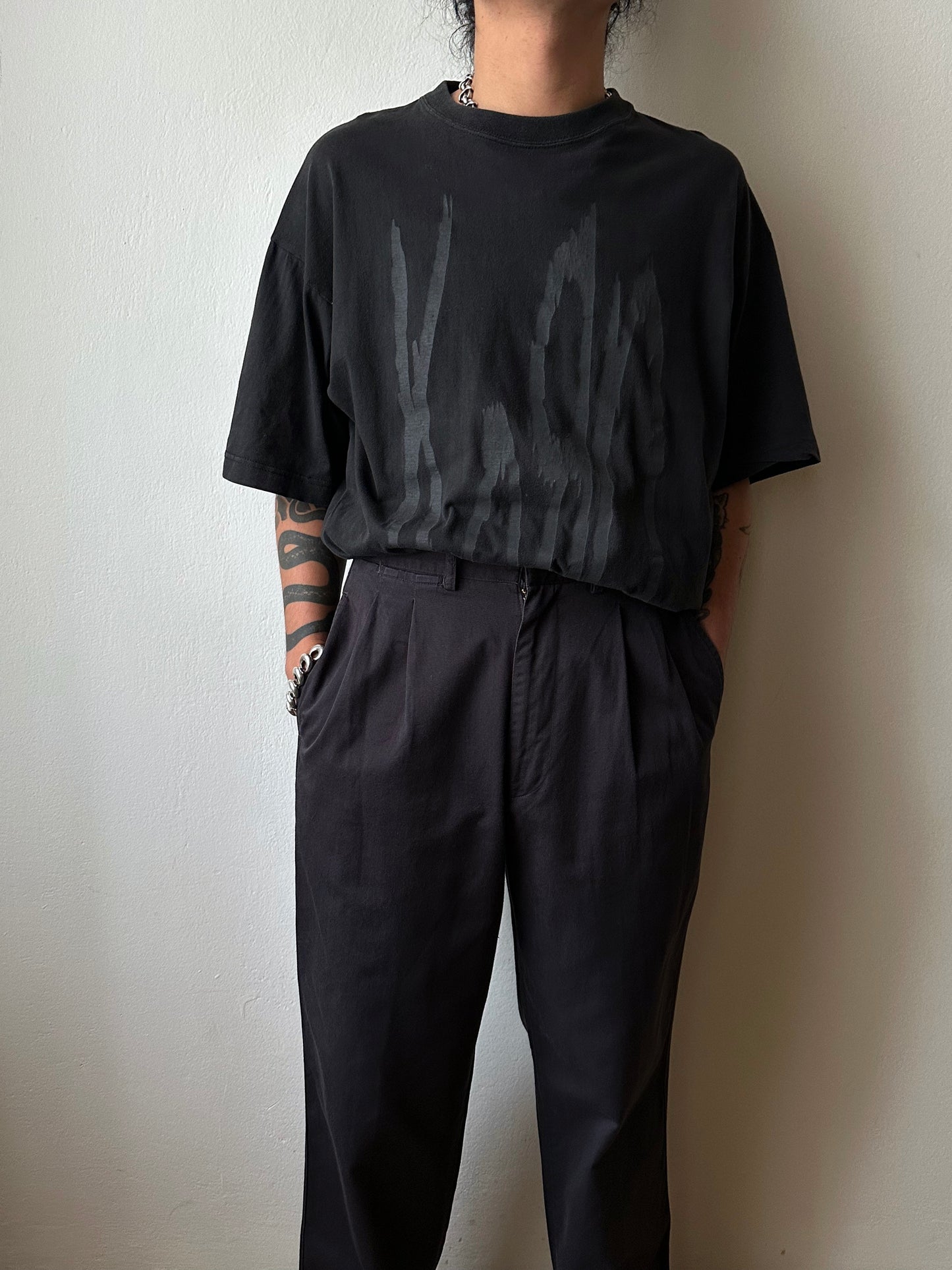 KORN Life is Peachy 90's Band T shirt Tee Tシャツ バンド バンT 90年代 ヴィンテージ  Vintage Prague Praha  Vintage clothing shop store  Antique shop Black 黒 1996's 