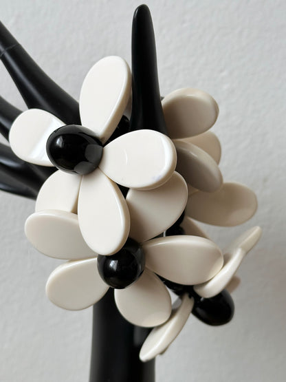 Marion Godart daisy resin bracelet