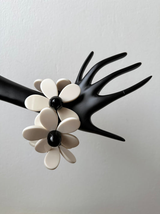 Marion Godart daisy resin bracelet