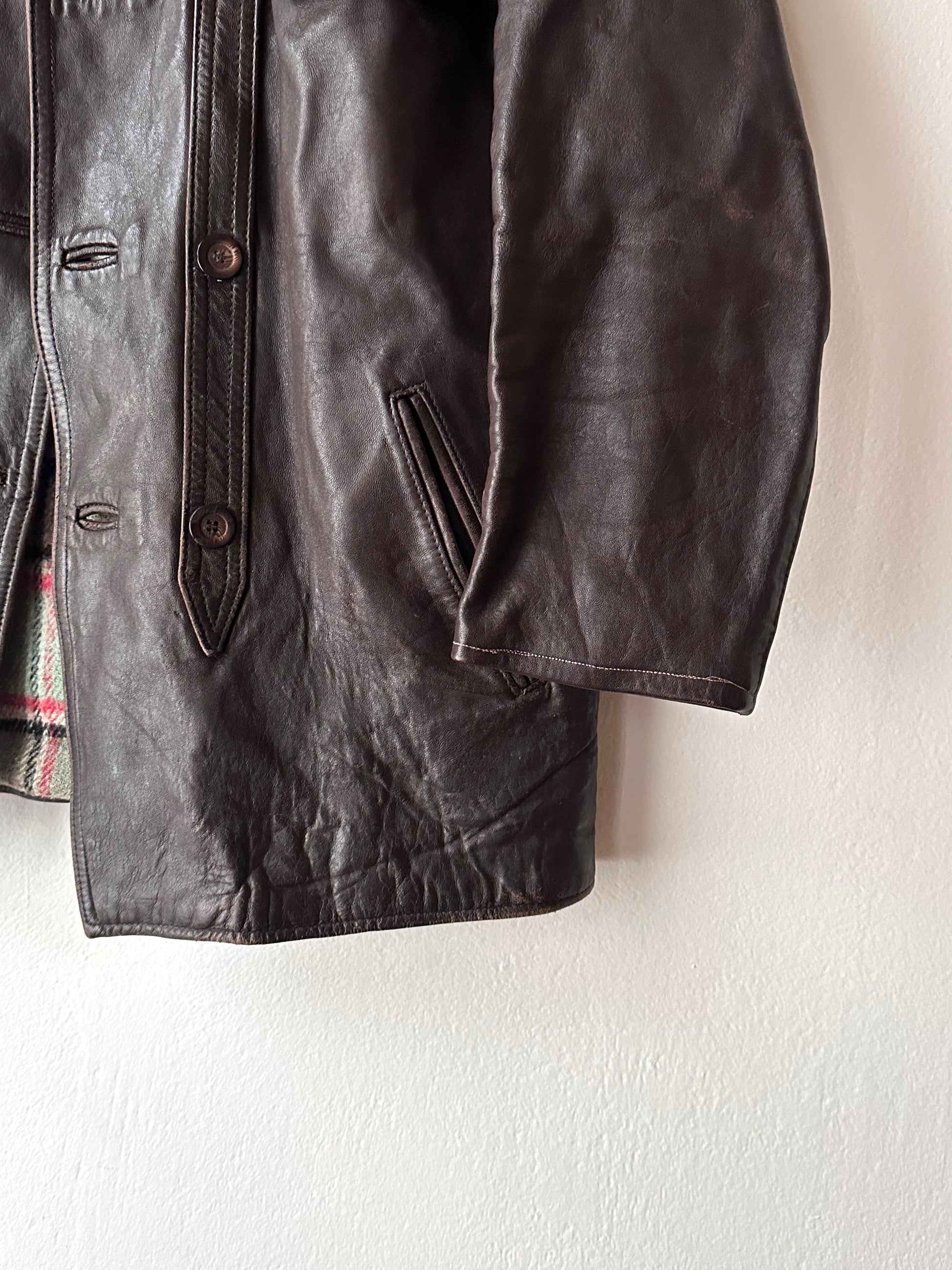 60's Le Corbusier French Leather work jacket  double breasted  ダブル レザー Vintage ヴィンテージ Toto Vintage clothing store Praha Prague Antique shop アンティークショップ 古着屋 プラハ フレンチ ワークジャケット ユーロワーク 