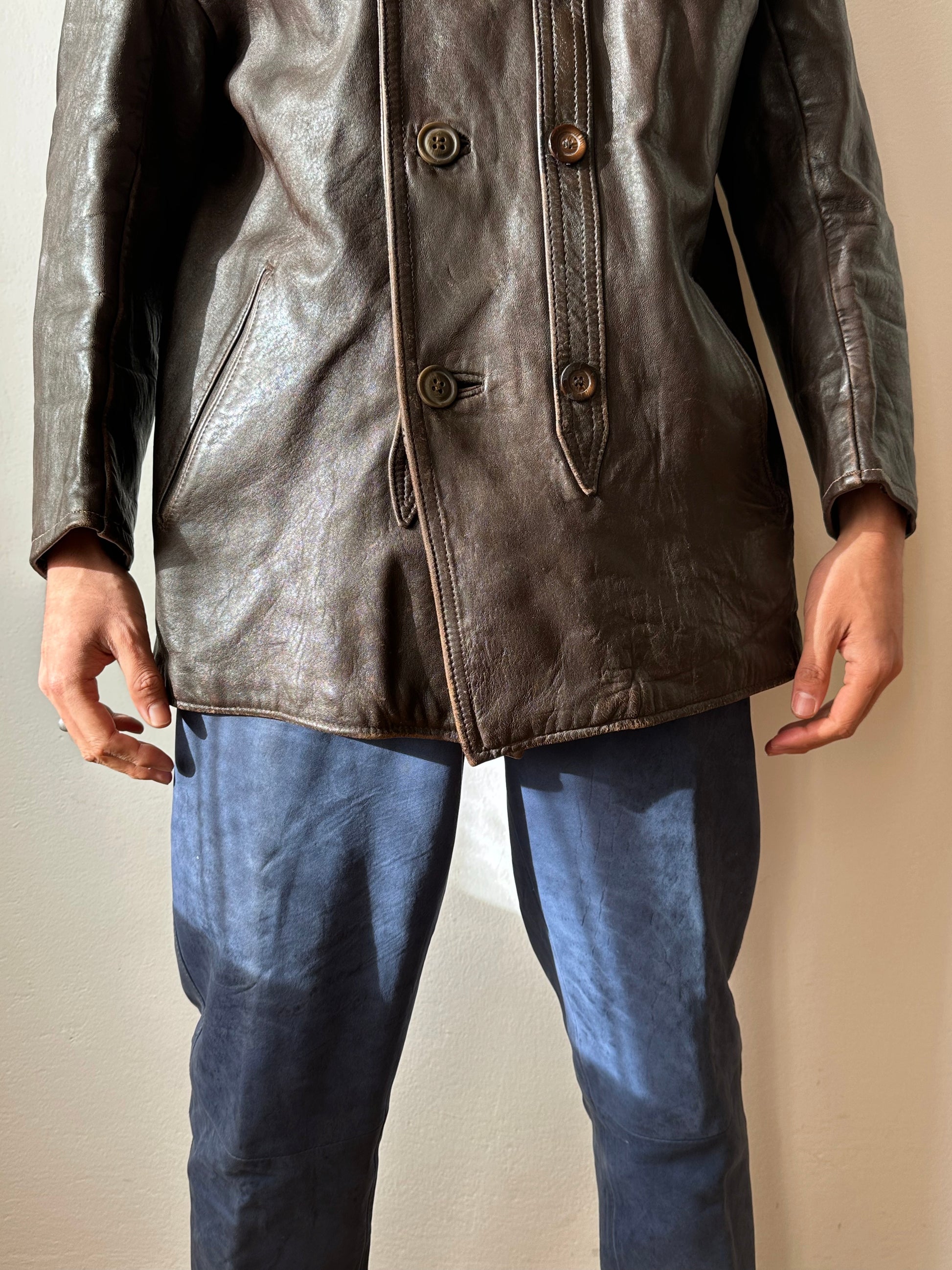 60's Le Corbusier French Leather work jacket  double breasted  ダブル レザー Vintage ヴィンテージ Toto Vintage clothing store Praha Prague Antique shop アンティークショップ 古着屋 プラハ フレンチ ワークジャケット ユーロワーク 