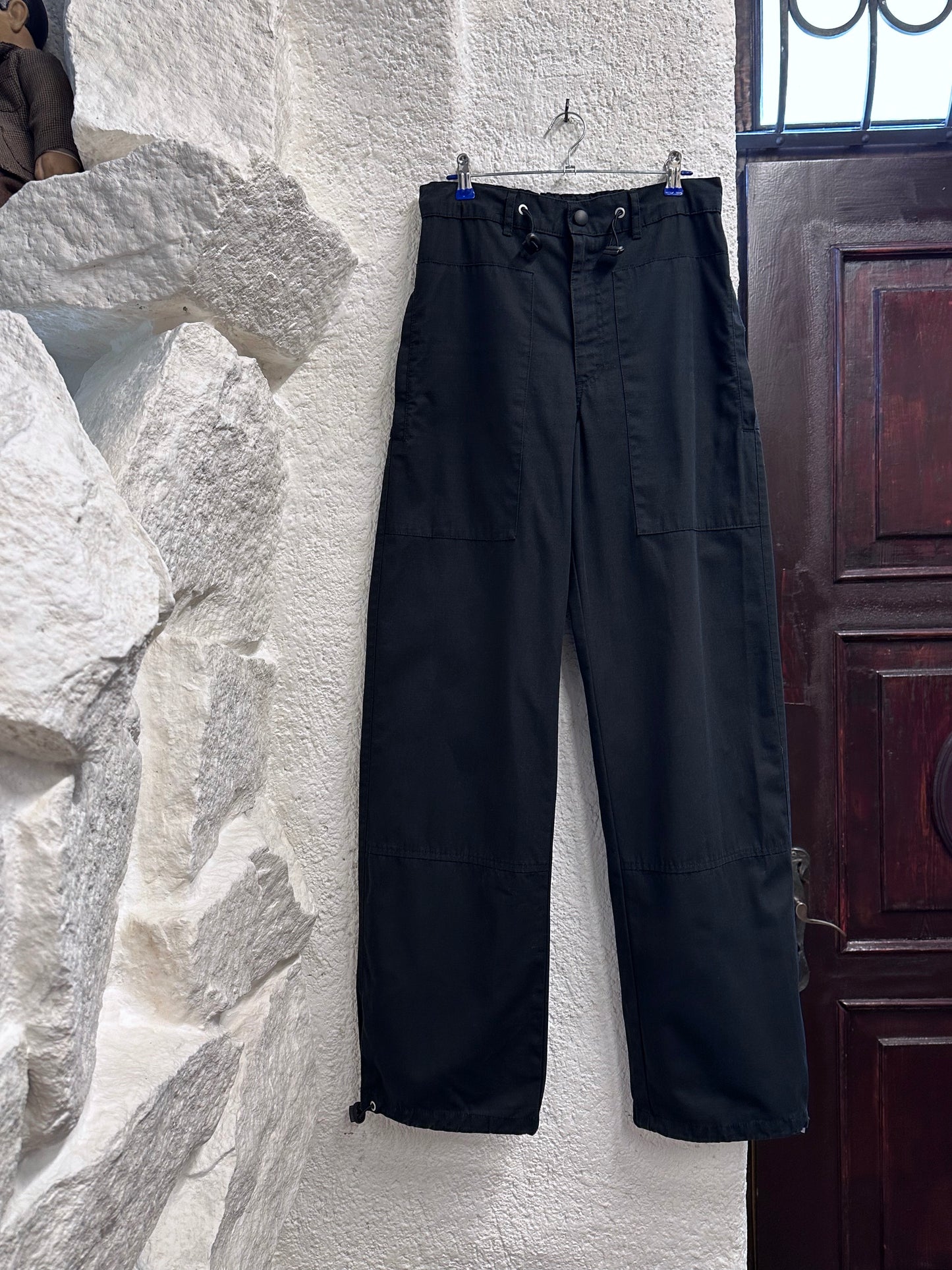 Early 00s Black Cotton Rip-stop trousers - ~w32