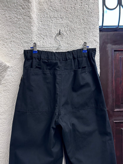 Early 00s Black Cotton Rip-stop trousers - ~w32