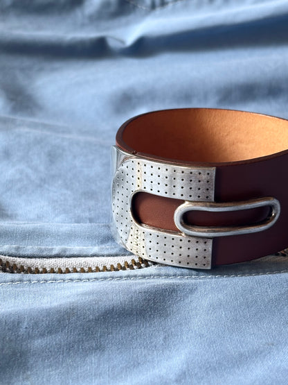 Marc Deloche Paris vintage sterling silver 925 buckle leather belt bangle bracelet cuff armband France French シルバーバングル レザーバングル ヴィンテージシルバーバングル シルバージュエリー ヴィンテージシルバージュエリー Prague antique shop 古着屋 アンティークショップ TOTO