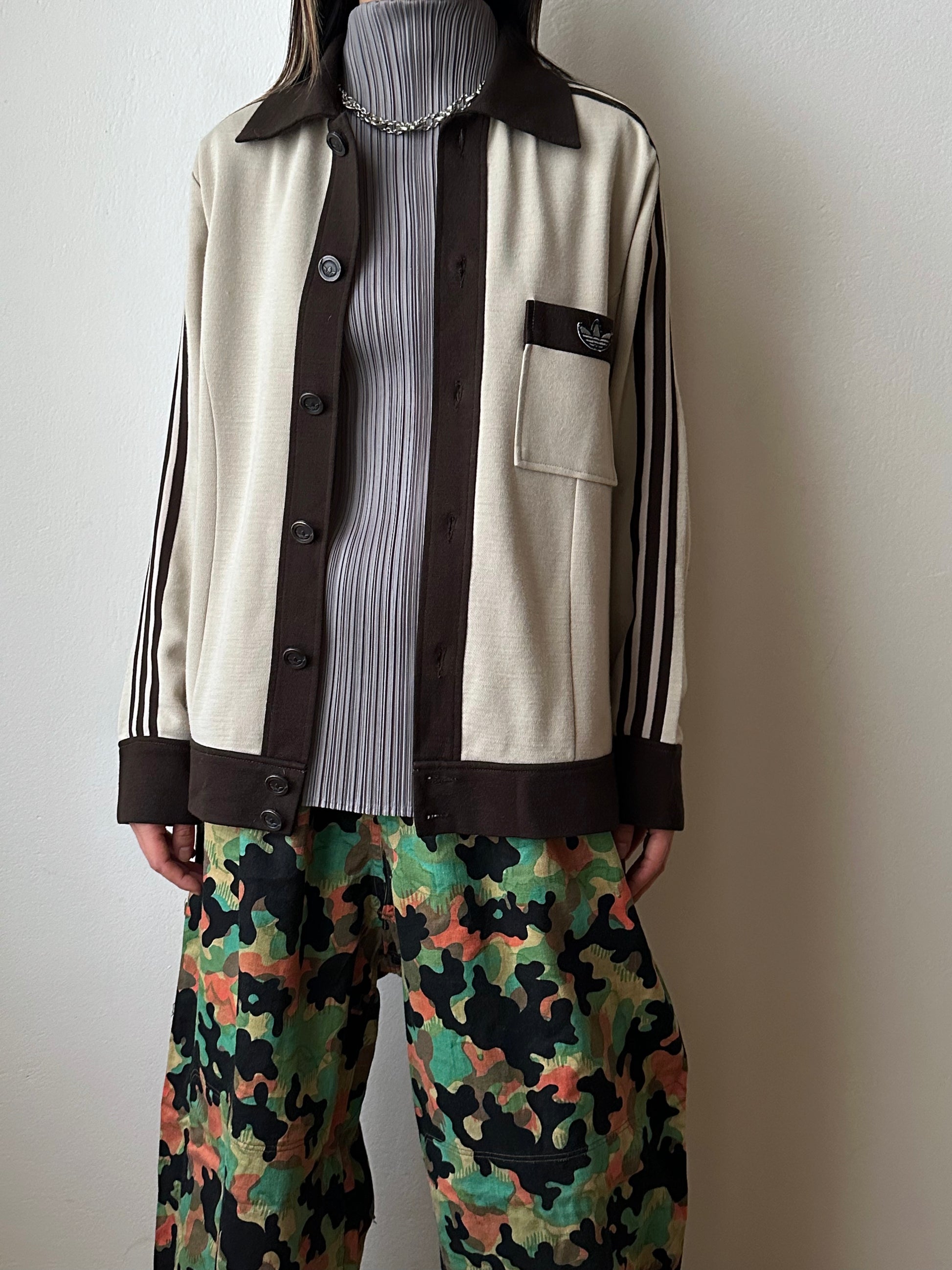 1970's Adidas Schwahn jacket West-Germany 70年代 アディダス Jersey 西ドイツ製 Brown 茶色 Rare レア ジャージ Vintage ヴィンテージ古着屋 プラハ ユーロ古着 ヨーロッパ古着 Toto Praha Vintage clothing store shop Antique shop Prague totototrip showroom ショールーム 