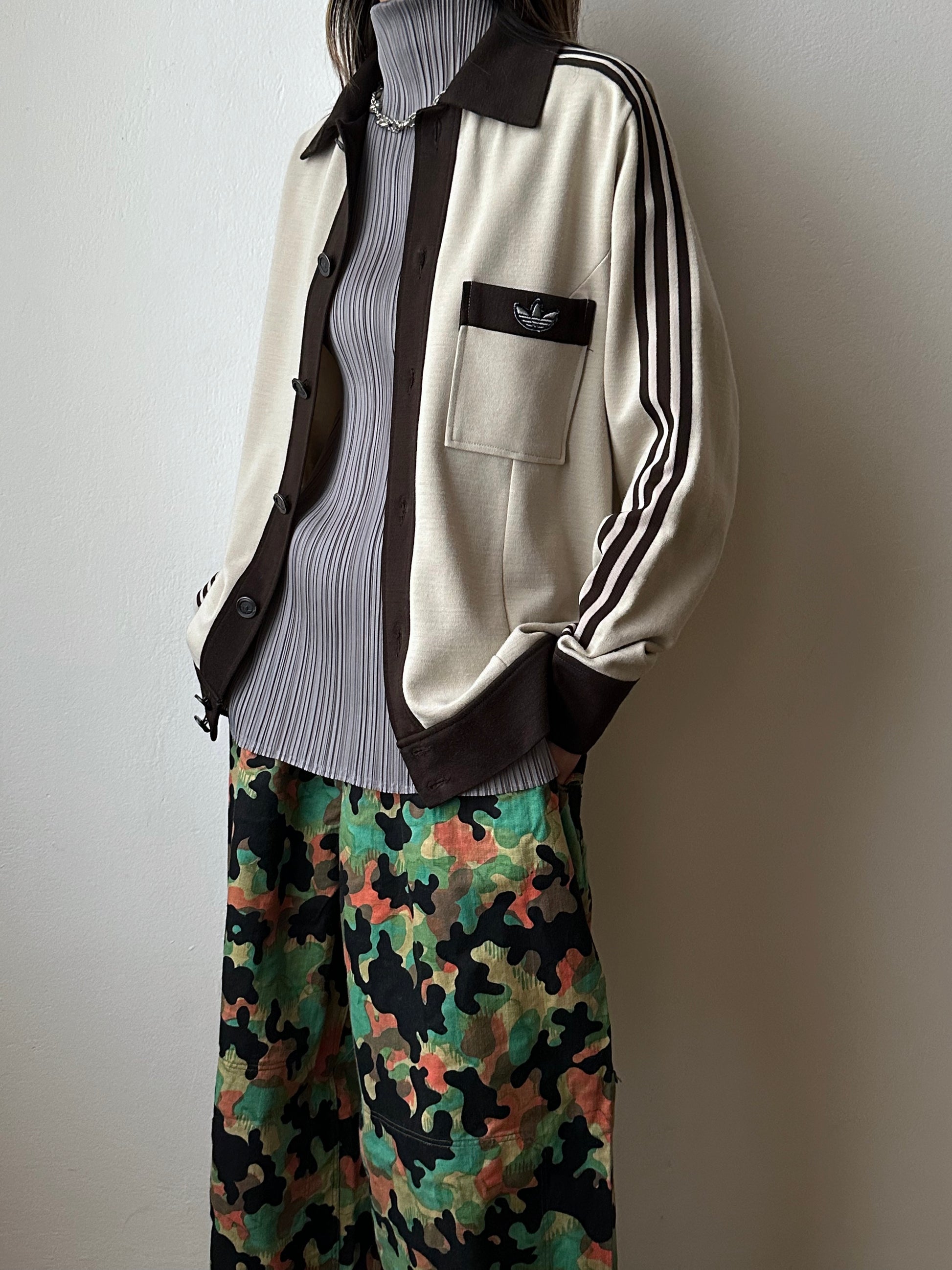 1970's Adidas Schwahn jacket West-Germany 70年代 アディダス Jersey 西ドイツ製 Brown 茶色 Rare レア ジャージ Vintage ヴィンテージ古着屋 プラハ ユーロ古着 ヨーロッパ古着 Toto Praha Vintage clothing store shop Antique shop Prague totototrip showroom ショールーム 