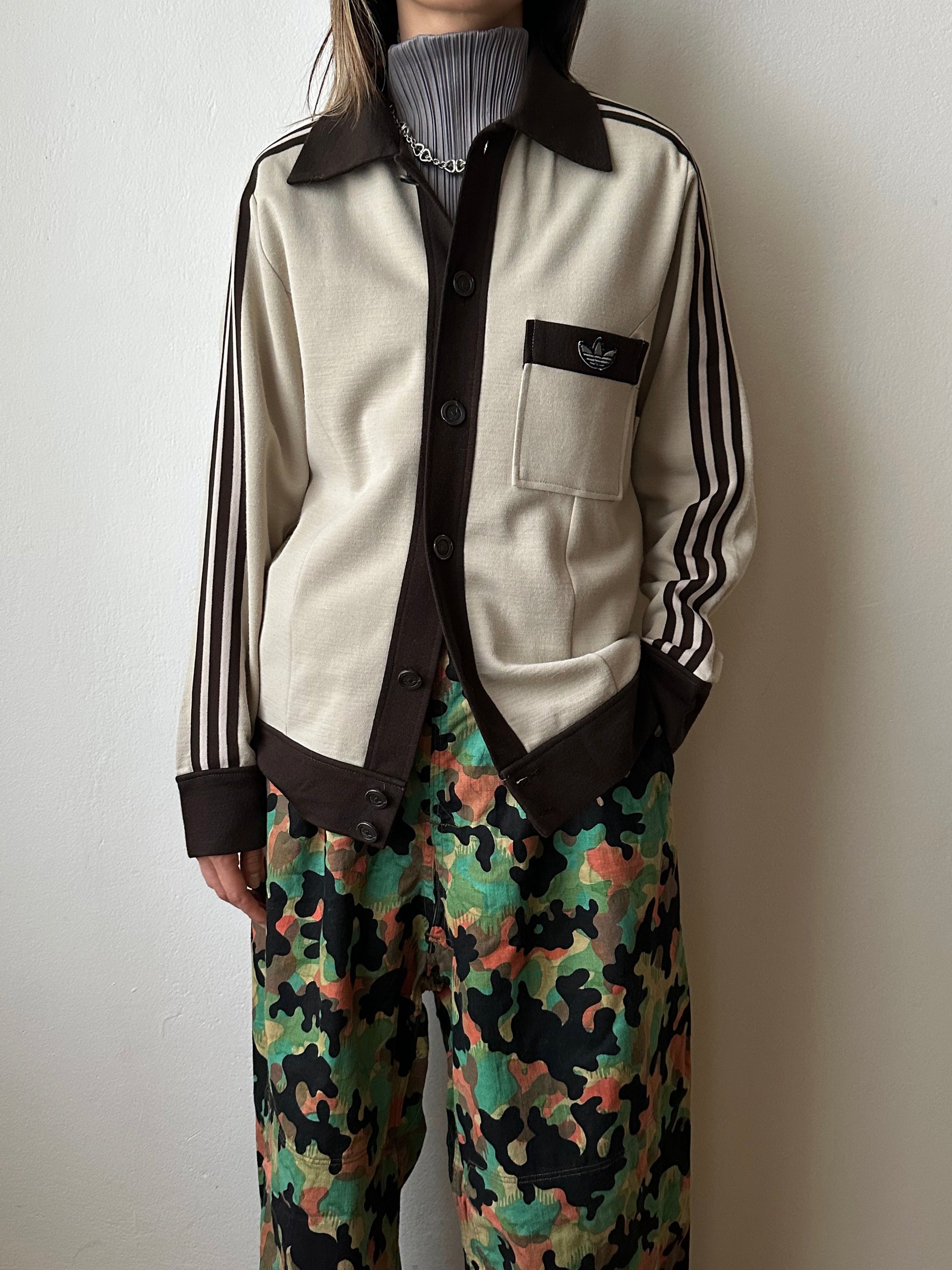 1970's Adidas Schwahn jacket West-Germany 70年代 アディダス Jersey 西ドイツ製 Brown 茶色 Rare レア ジャージ Vintage ヴィンテージ古着屋 プラハ ユーロ古着 ヨーロッパ古着 Toto Praha Vintage clothing store shop Antique shop Prague totototrip showroom ショールーム 