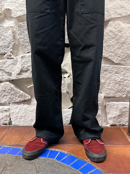 Early 00s Black Cotton Rip-stop trousers - ~w32