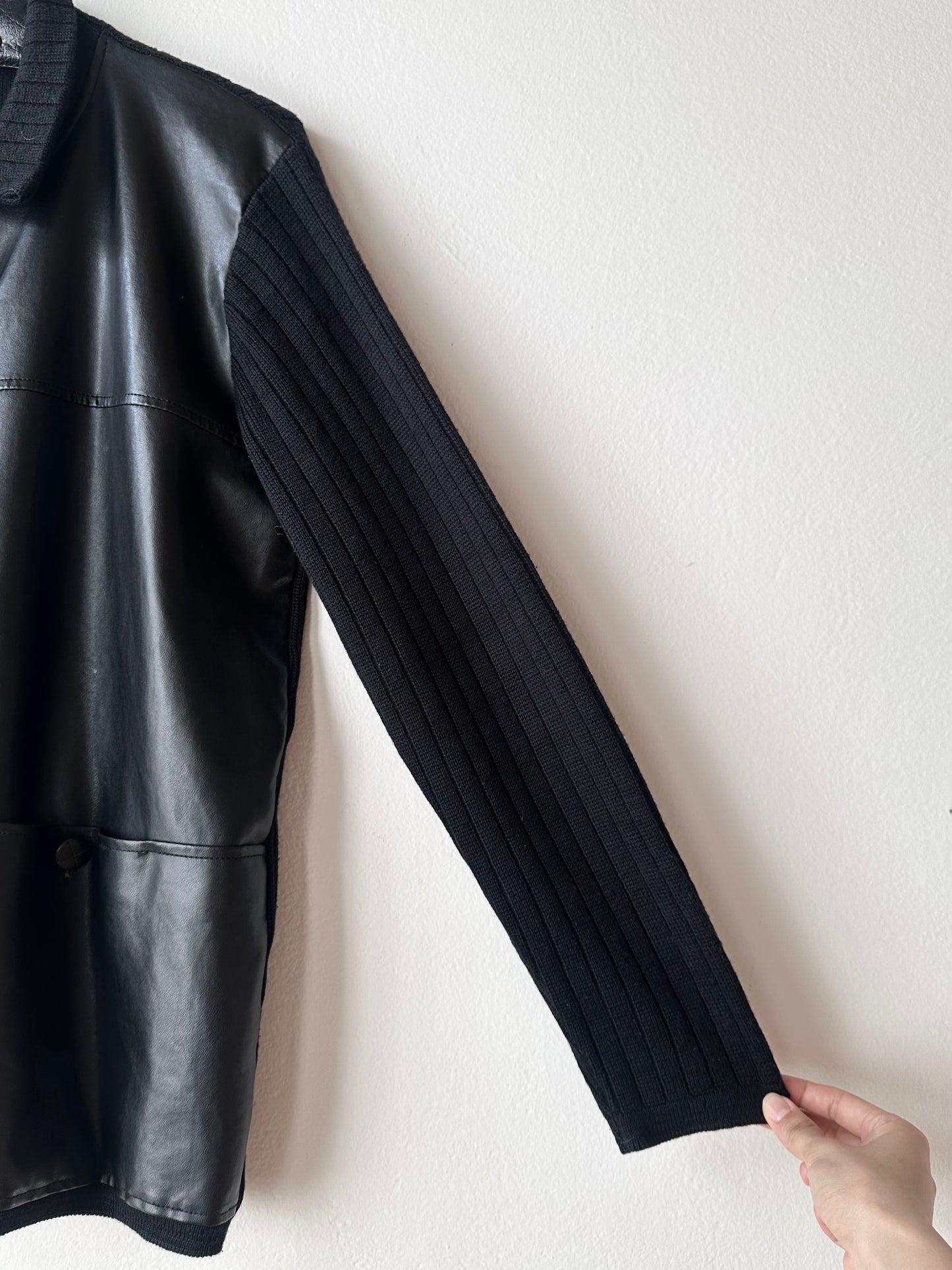 black switching knit jacket