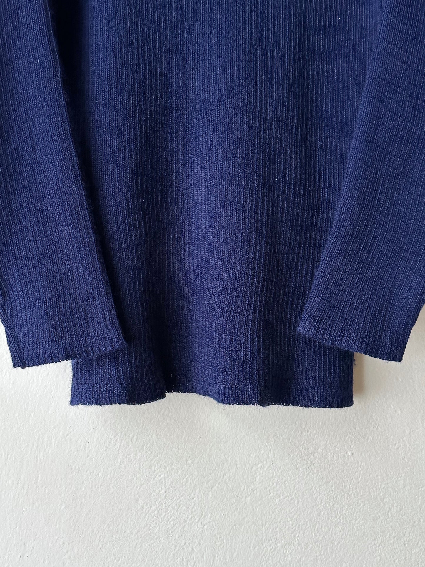1980's French Army Wool Jumper Sweater 80年代 フランス軍 Military ミリタリー ニット Navy 紺色 Vintage ヴィンテージ古着屋 プラハ ユーロ古着 ヨーロッパ古着 Toto Praha Vintage clothing store shop Antique shop Prague totototrip showroom ショールーム 