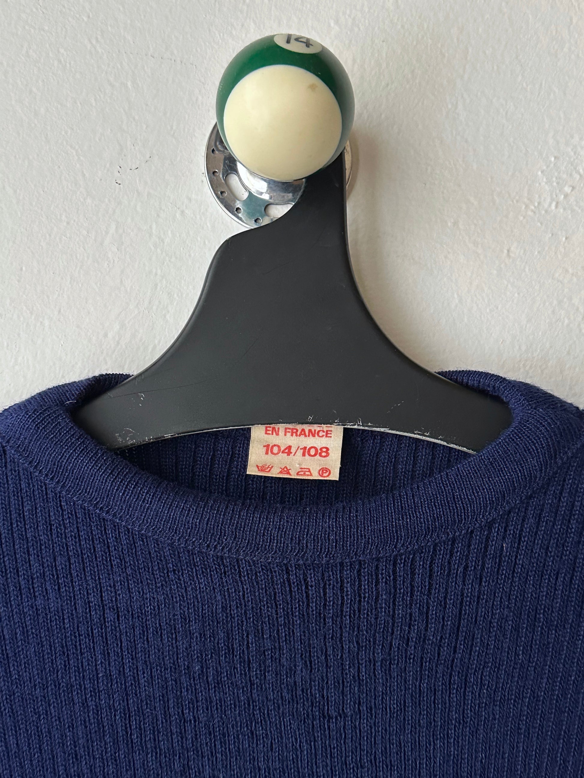 1980's French Army Wool Jumper Sweater 80年代 フランス軍 Military ミリタリー ニット Navy 紺色 Vintage ヴィンテージ古着屋 プラハ ユーロ古着 ヨーロッパ古着 Toto Praha Vintage clothing store shop Antique shop Prague totototrip showroom ショールーム 