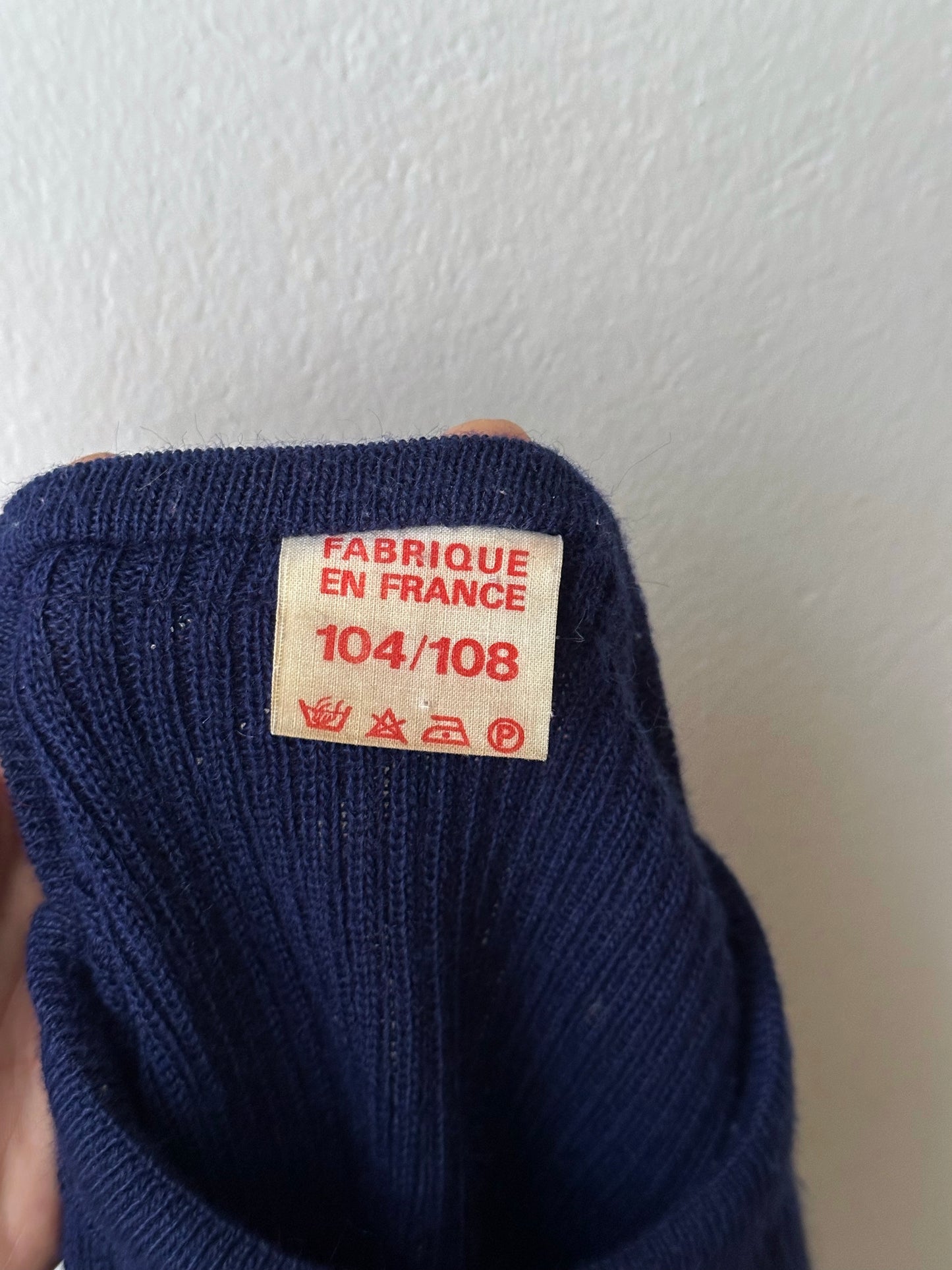 1980's French Army Wool Jumper Sweater 80年代 フランス軍 Military ミリタリー ニット Navy 紺色 Vintage ヴィンテージ古着屋 プラハ ユーロ古着 ヨーロッパ古着 Toto Praha Vintage clothing store shop Antique shop Prague totototrip showroom ショールーム 