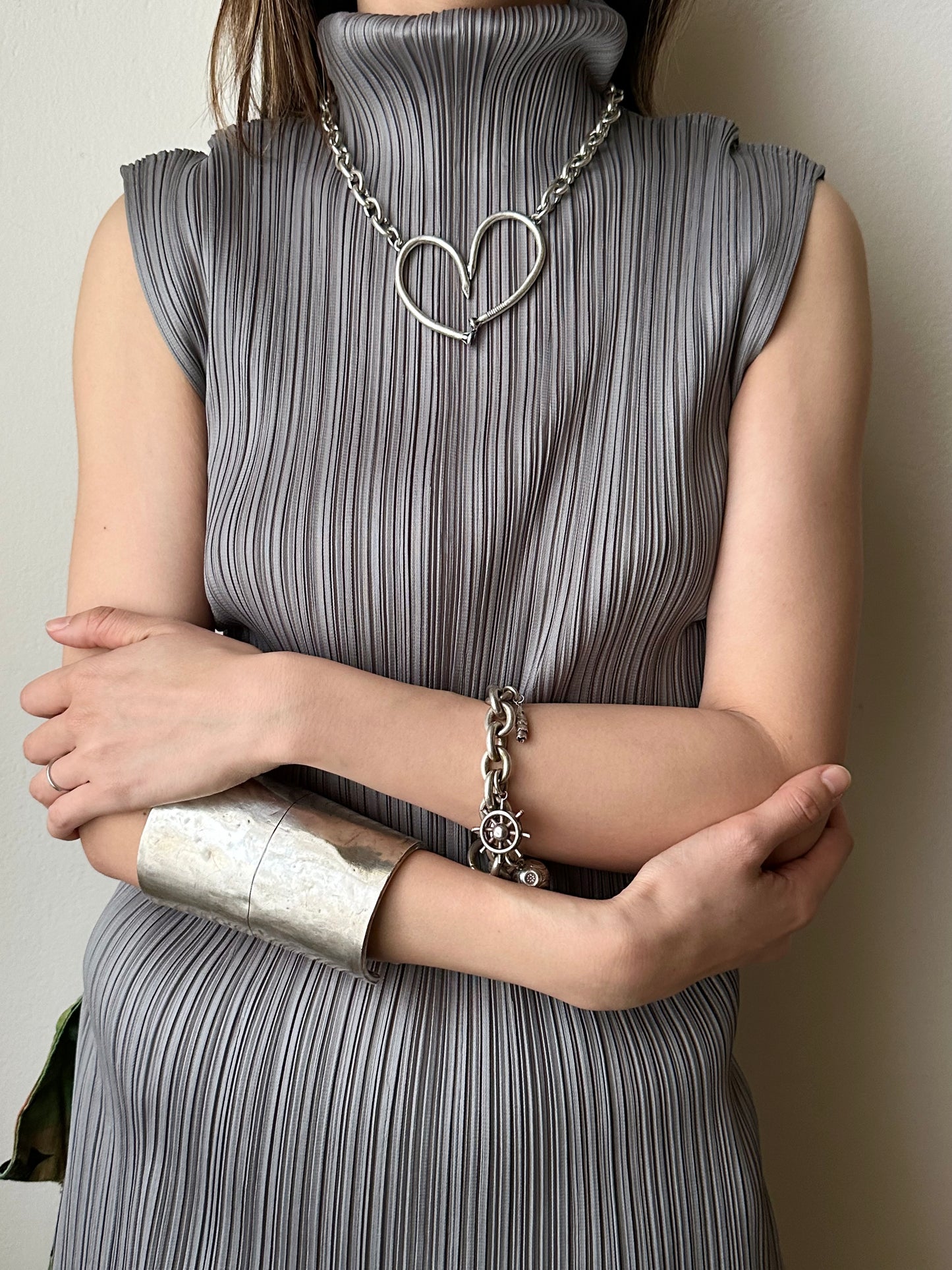 France vintage metal nails necklace