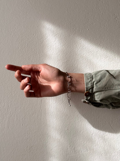 bean circle link bracelet