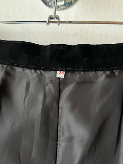 Black suede leather shorts W29