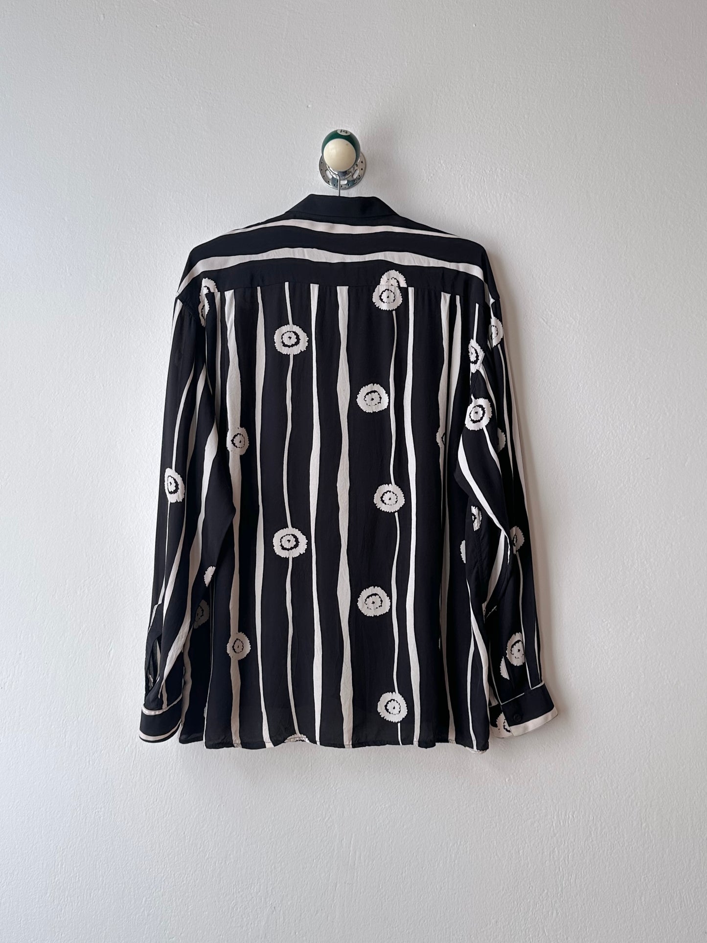 beautiful fabric shirt with ball-zip