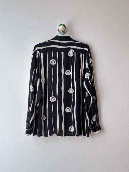 beautiful fabric shirt with ball-zip