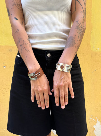 Marc Deloche Paris vintage sterling silver 925 buckle leather belt bangle bracelet cuff armband France French シルバーバングル レザーバングル ヴィンテージシルバーバングル シルバージュエリー ヴィンテージシルバージュエリー Prague antique shop 古着屋 アンティークショップ TOTO