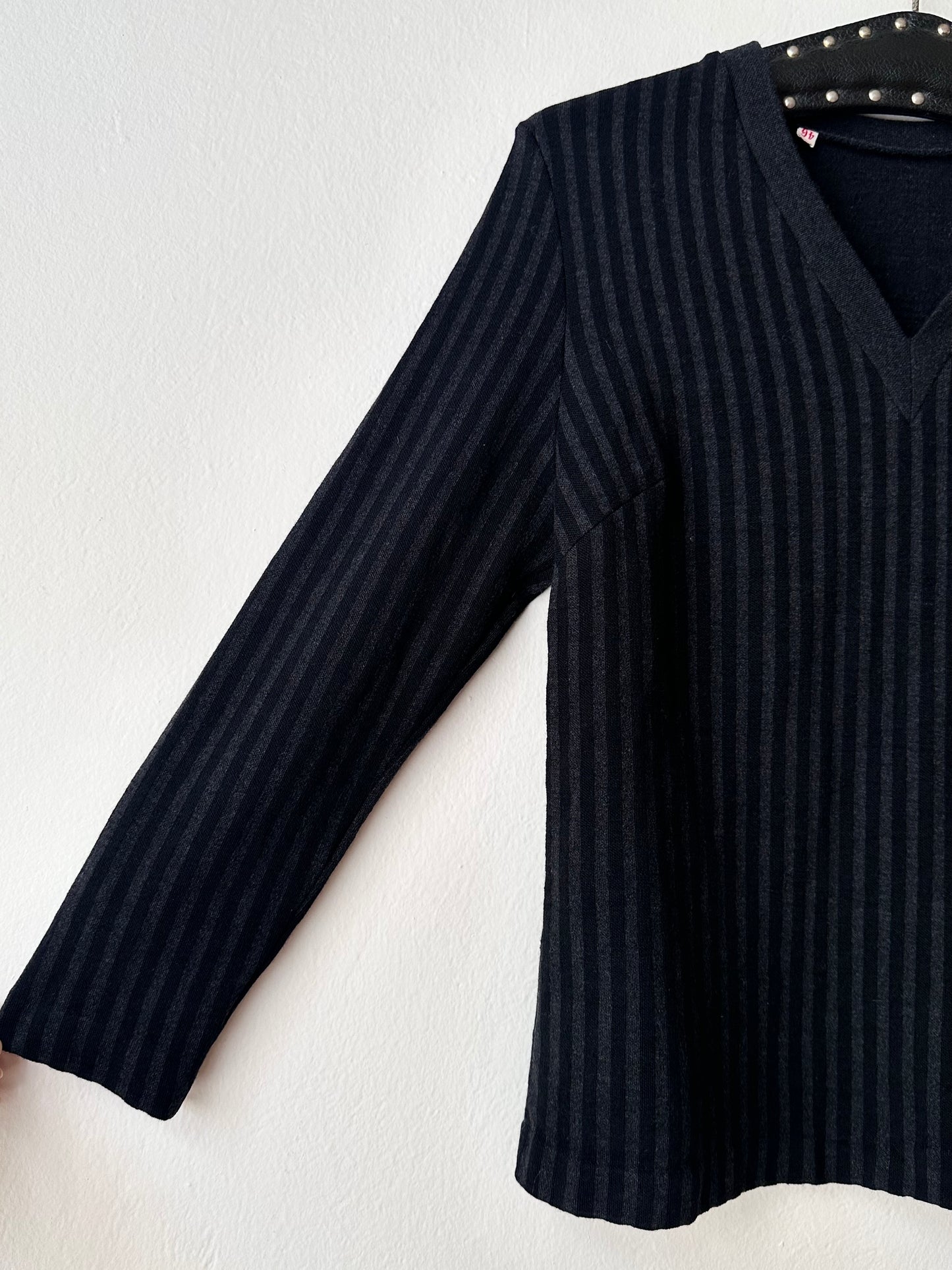 60-70s black striped jersey top