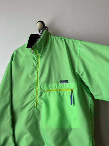90's Patagonia パタゴニア Nylon Jacket reversible リバーシブル ゲッコーグリーン Toto Praha Vintage clothing shop Antique shop プラハ 古着屋 ヴィンテージ アンティークショップ ユーロ古着 ヨーロッパ古着 古着卸