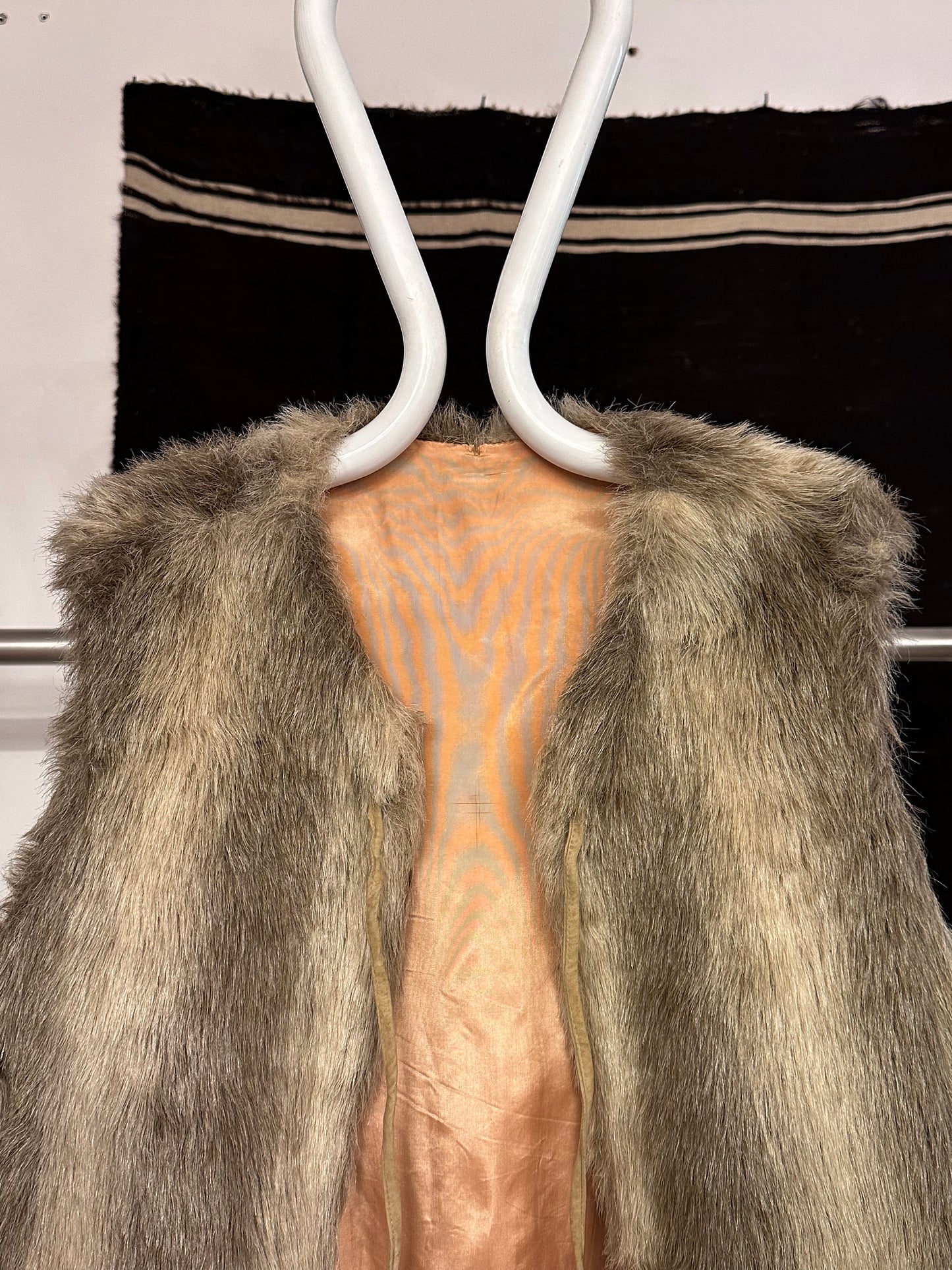 60's 60年代 Real fur vest Handmade ハンドメイド リアルファー 1960's Vintage ヴィンテージ Toto プラハ 古着屋 古着 ベスト Praha Prague Vintage store Vintage clothing ユーロ古着 ヨーロッパ古着 ドイツ古着