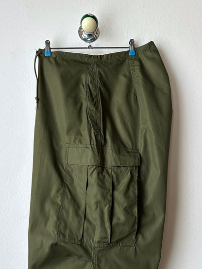 US Army M1951 Arctic trousers 1950's 50年代 Deadstock Military ミリタリー アメリカ軍 Toto Vintage clothing shop store Praha プラハ 古着屋 ヴィンテージ Prague デッドストック オーバーパンツ Antique shop アンティークショップ 古着卸