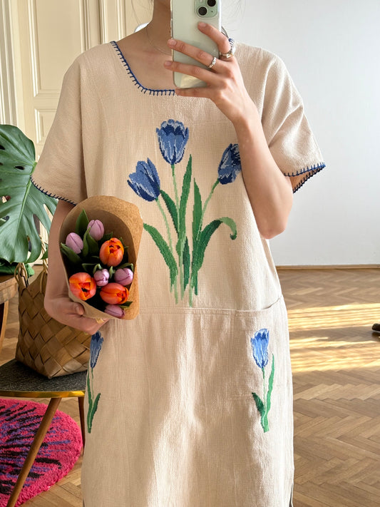 France tulip dress