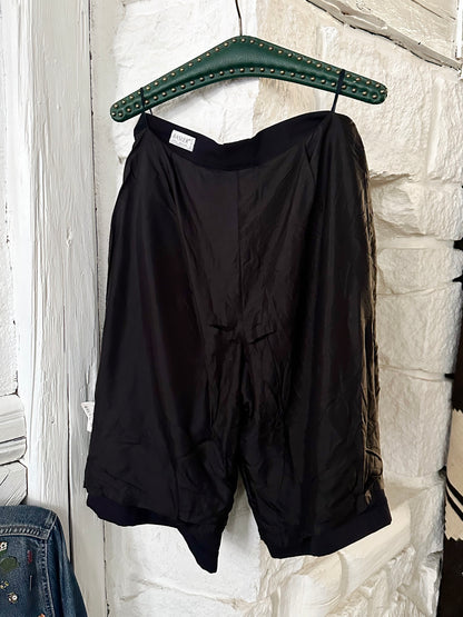 Dark navy dress shorts with belt -W31