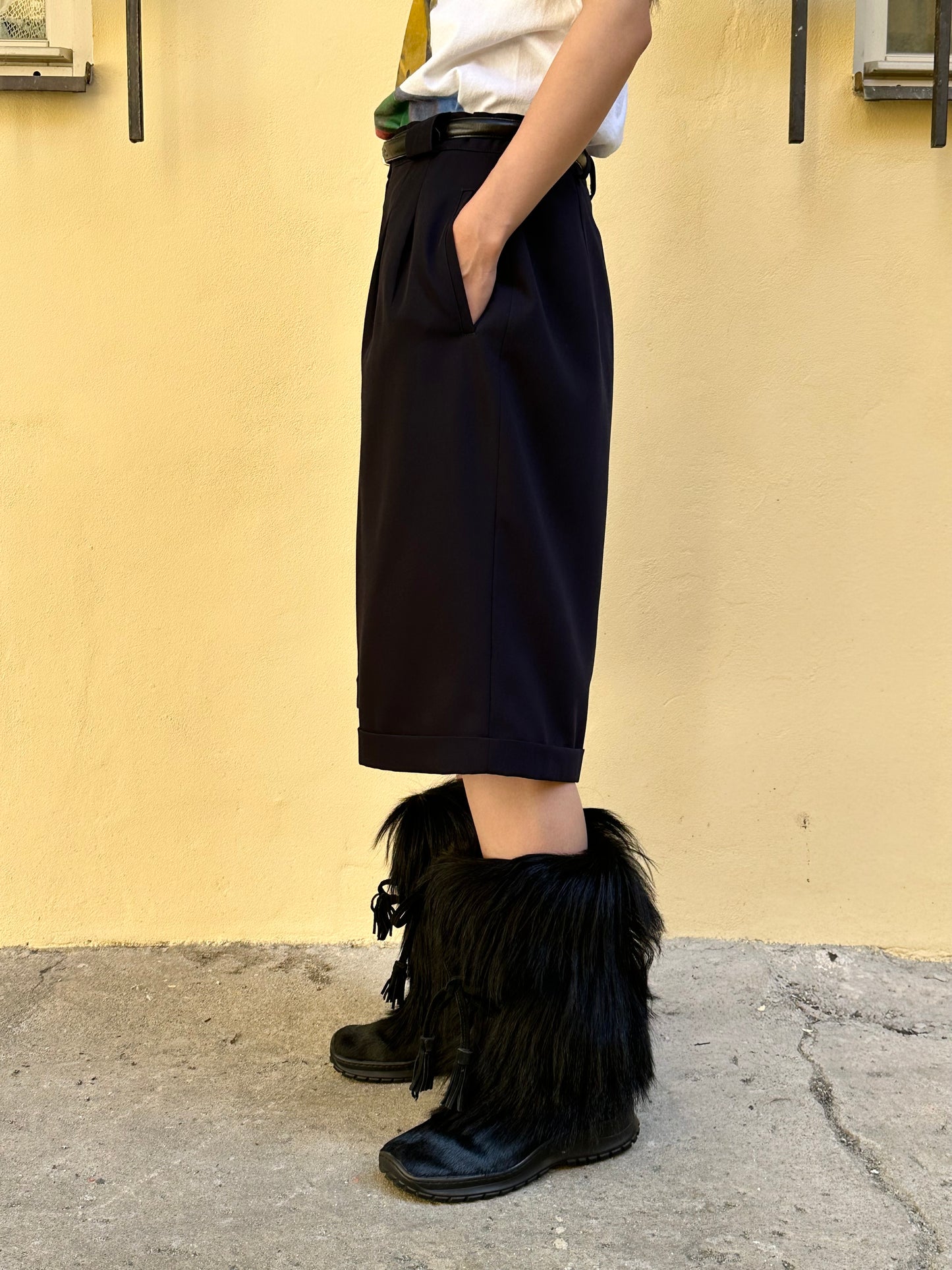 Dark navy dress shorts with belt -W31