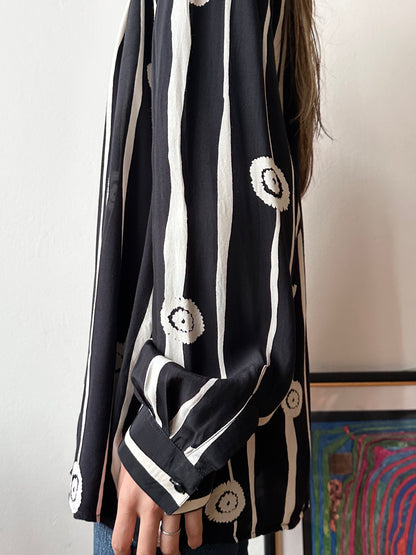 beautiful fabric shirt with ball-zip