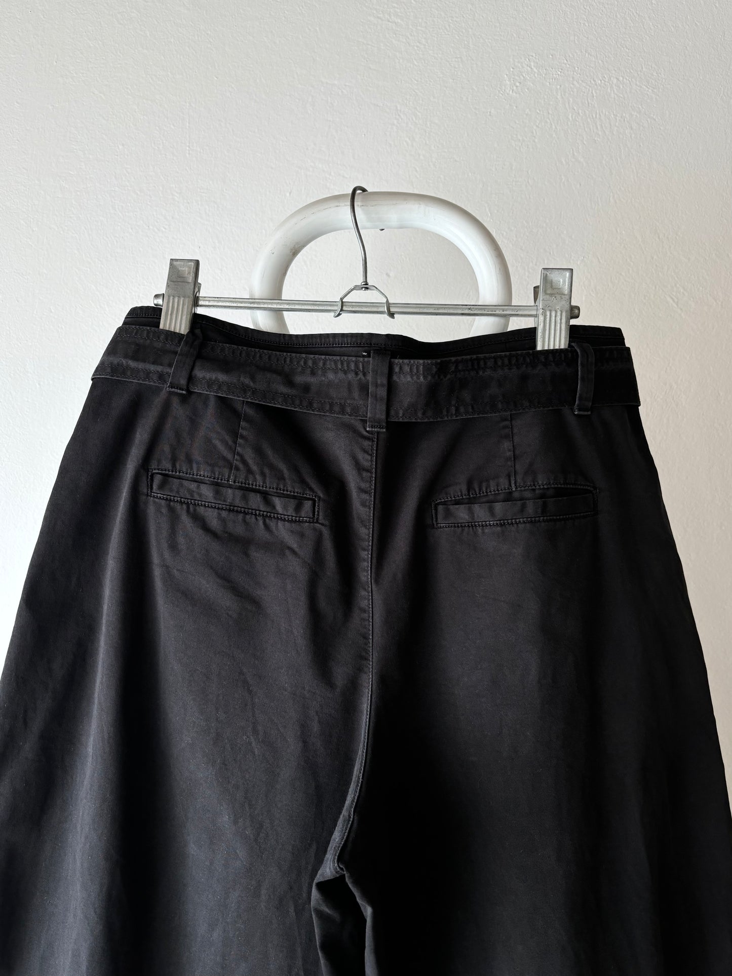 GAP 3/4 cropped baggy pants
