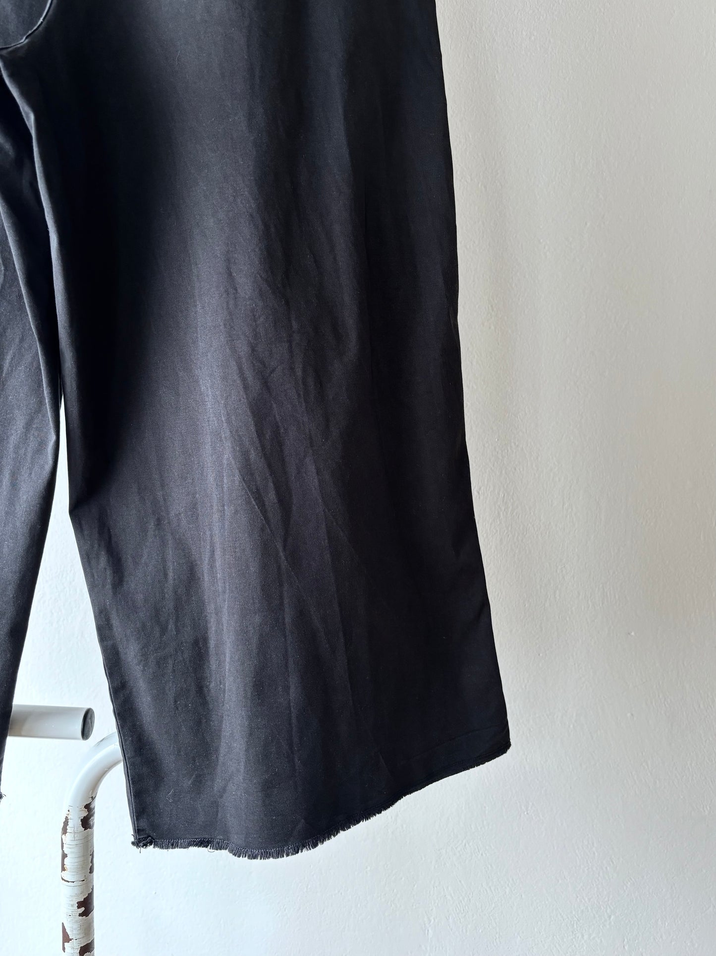 GAP 3/4 cropped baggy pants