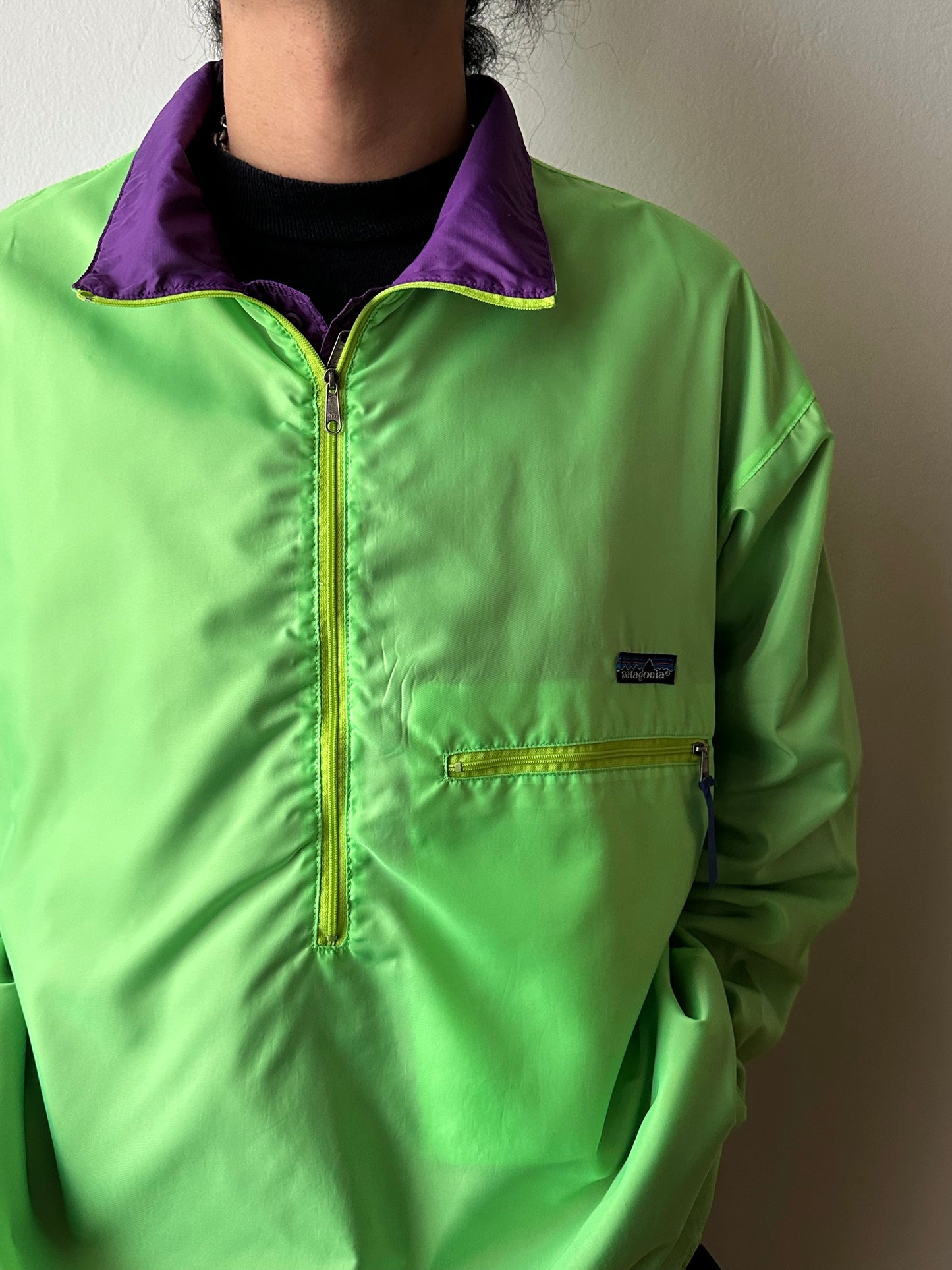 90's Patagonia パタゴニア Nylon Jacket reversible リバーシブル ゲッコーグリーン Toto Praha Vintage clothing shop Antique shop プラハ 古着屋 ヴィンテージ アンティークショップ ユーロ古着 ヨーロッパ古着 古着卸