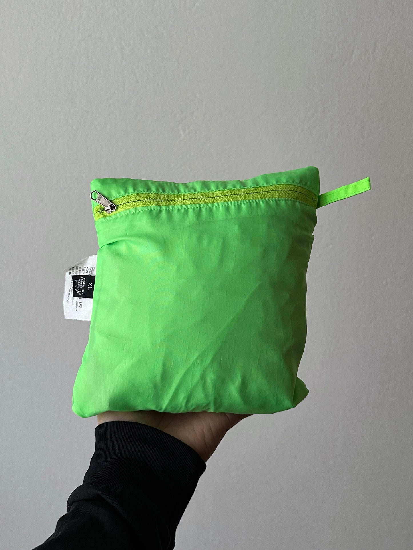 90's Patagonia パタゴニア Nylon Jacket reversible リバーシブル ゲッコーグリーン Toto Praha Vintage clothing shop Antique shop プラハ 古着屋 ヴィンテージ アンティークショップ ユーロ古着 ヨーロッパ古着 古着卸