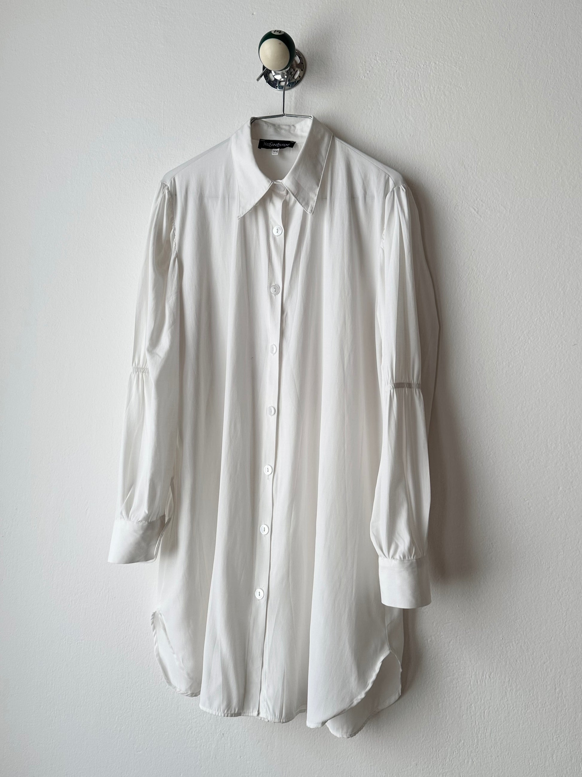 Yves Saint Lauren YSL white shirt 1980s vintage 80s rayon polyester gathered sleeve long length サンローラン ヴィンテージ シャツ 白シャツ カッターシャツ 古着 古着屋 プラハ TOTO