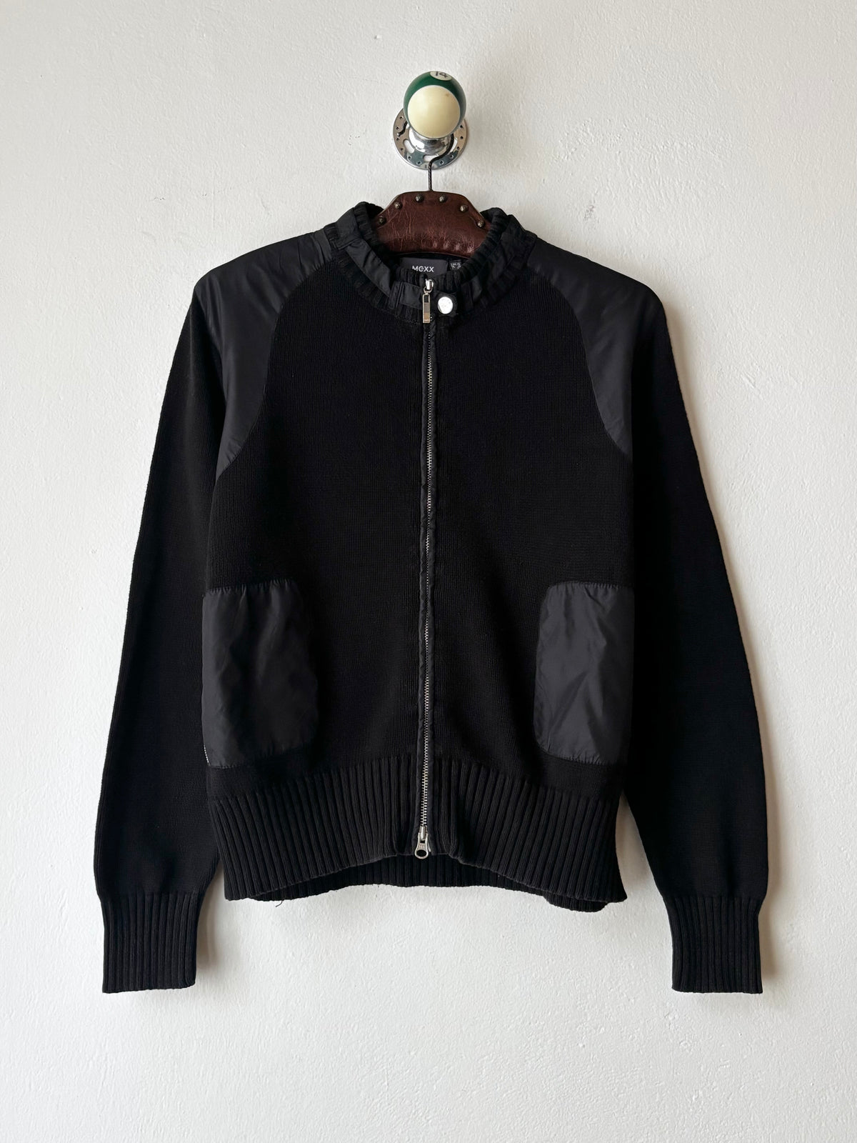 Black cotton x nylon zip-up jacket