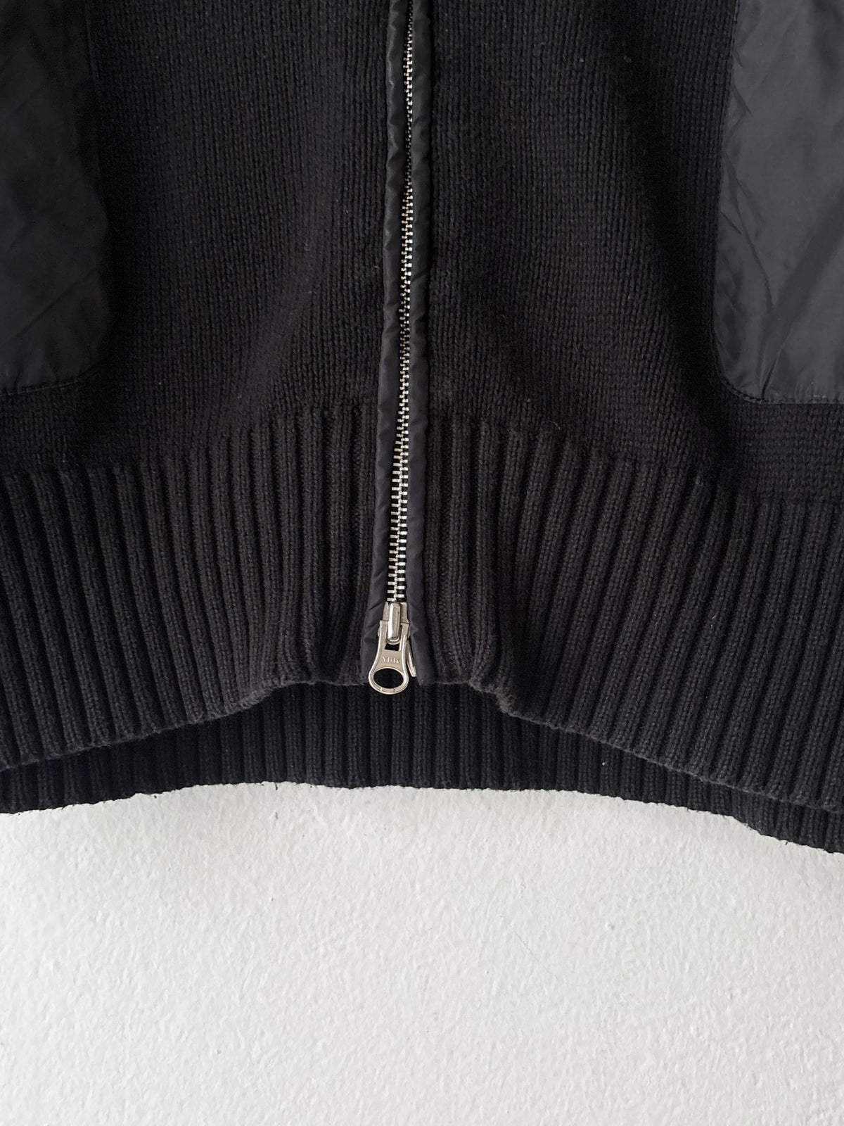 Black cotton x nylon zip-up jacket