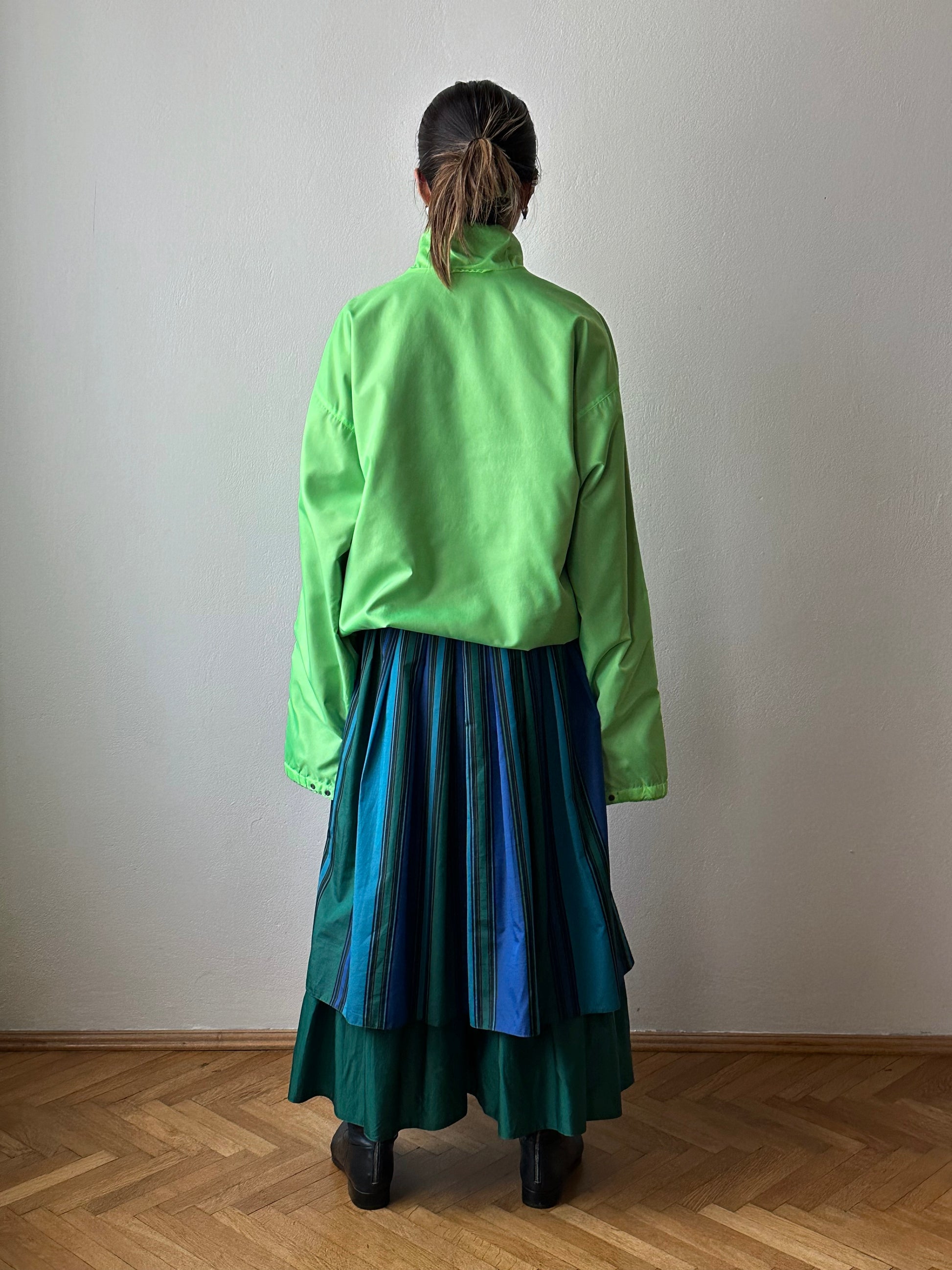 90's Patagonia パタゴニア Nylon Jacket reversible リバーシブル ゲッコーグリーン Toto Praha Vintage clothing shop Antique shop プラハ 古着屋 ヴィンテージ アンティークショップ ユーロ古着 ヨーロッパ古着 古着卸