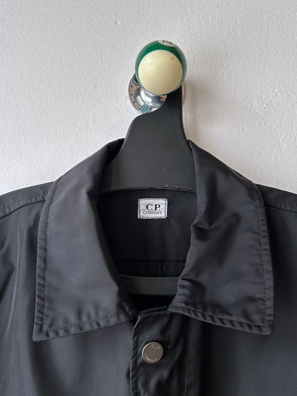 CP Company  Vintage Massimo Osti マッシモオスティ Black Nylon coat ナイロン 黒 Made in Rumania ヴィンテージ イタリア古着  Rare レア Toto Praha Vintage clothing store Antique shop Prague 古着屋 アンティークショップ プラハ ユーロ古着  ヨーロッパ古着 古着卸 コート