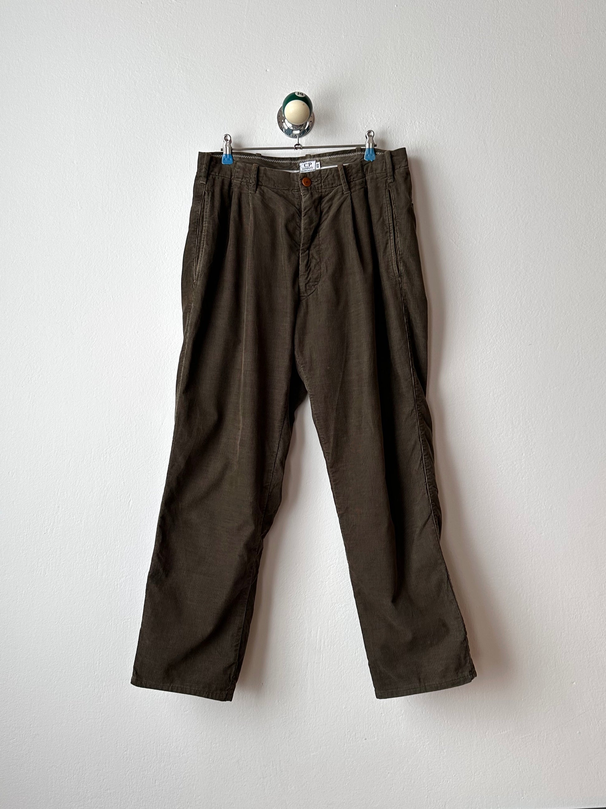 80's CP Company Massimo Osti Stone Island ストーンアイランド マッシモオスティ Made in Italy Cotton 80年代 corduroy trousers コーデュロイ Toto Praha Vintage clothing store Antique shop Prague プラハ 古着屋 古着 ヴィンテージ アンティークショップ ユーロ古着 イタリア古着 Rare レア ヨーロッパ古着 古着卸 ヴィンテージ