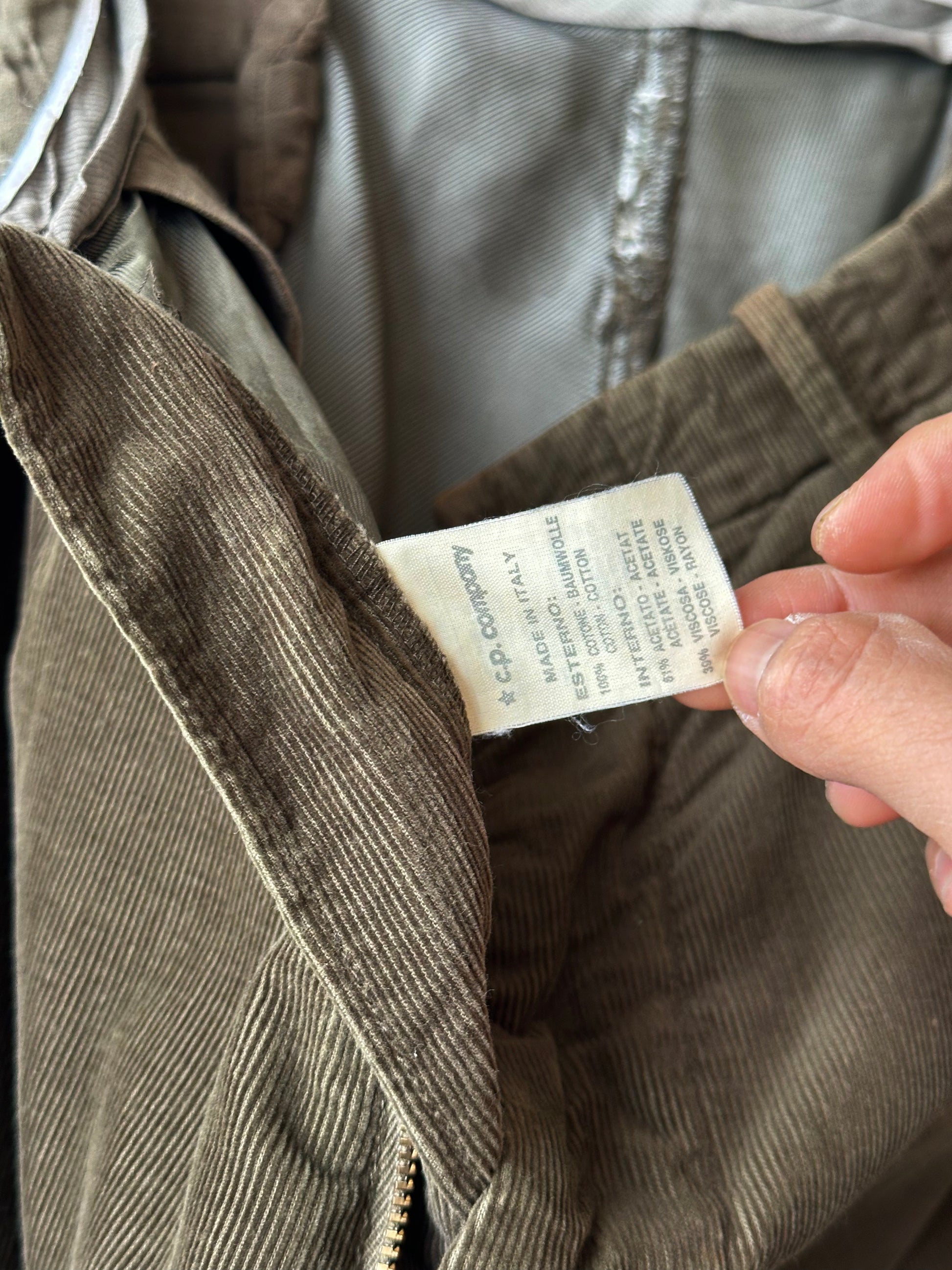 80's CP Company Massimo Osti Stone Island ストーンアイランド マッシモオスティ Made in Italy Cotton 80年代 corduroy trousers コーデュロイ Toto Praha Vintage clothing store Antique shop Prague プラハ 古着屋 古着 ヴィンテージ アンティークショップ ユーロ古着 イタリア古着 Rare レア ヨーロッパ古着 古着卸 ヴィンテージ