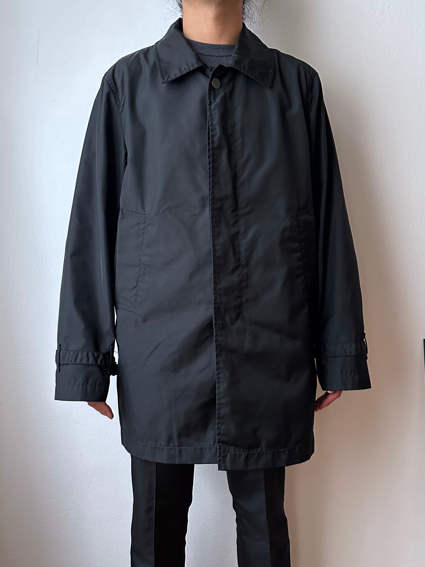CP Company  Vintage Massimo Osti マッシモオスティ Black Nylon coat ナイロン 黒 Made in Rumania ヴィンテージ イタリア古着  Rare レア Toto Praha Vintage clothing store Antique shop Prague 古着屋 アンティークショップ プラハ ユーロ古着  ヨーロッパ古着 古着卸 コート