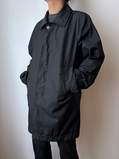 CP Company  Vintage Massimo Osti マッシモオスティ Black Nylon coat ナイロン 黒 Made in Rumania ヴィンテージ イタリア古着  Rare レア Toto Praha Vintage clothing store Antique shop Prague 古着屋 アンティークショップ プラハ ユーロ古着  ヨーロッパ古着 古着卸 コート