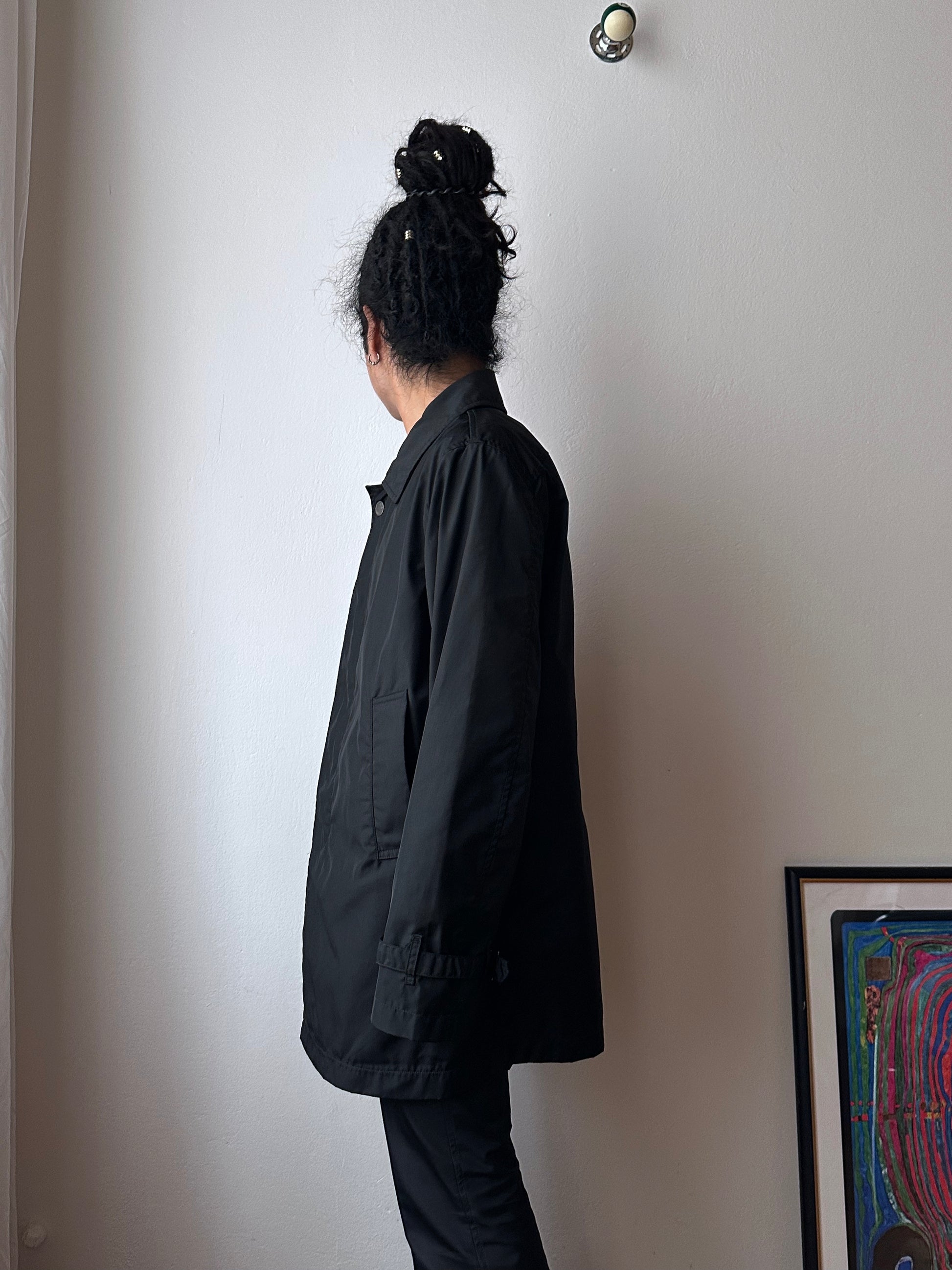 CP Company  Vintage Massimo Osti マッシモオスティ Black Nylon coat ナイロン 黒 Made in Rumania ヴィンテージ イタリア古着  Rare レア Toto Praha Vintage clothing store Antique shop Prague 古着屋 アンティークショップ プラハ ユーロ古着  ヨーロッパ古着 古着卸 コート