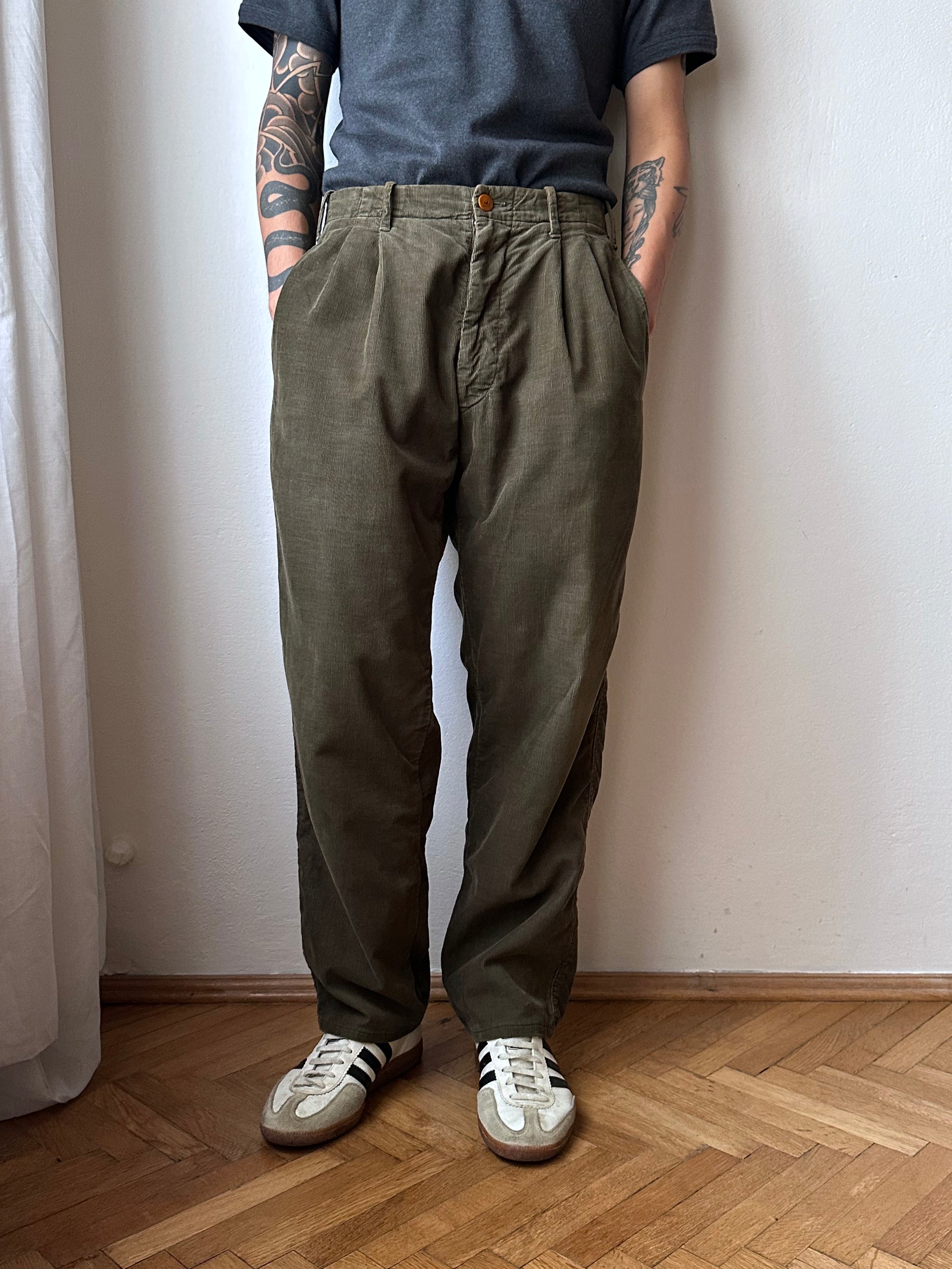80's CP Company Massimo Osti Stone Island ストーンアイランド マッシモオスティ Made in Italy Cotton 80年代 corduroy trousers コーデュロイ Toto Praha Vintage clothing store Antique shop Prague プラハ 古着屋 古着 ヴィンテージ アンティークショップ ユーロ古着 イタリア古着 Rare レア ヨーロッパ古着 古着卸 ヴィンテージ